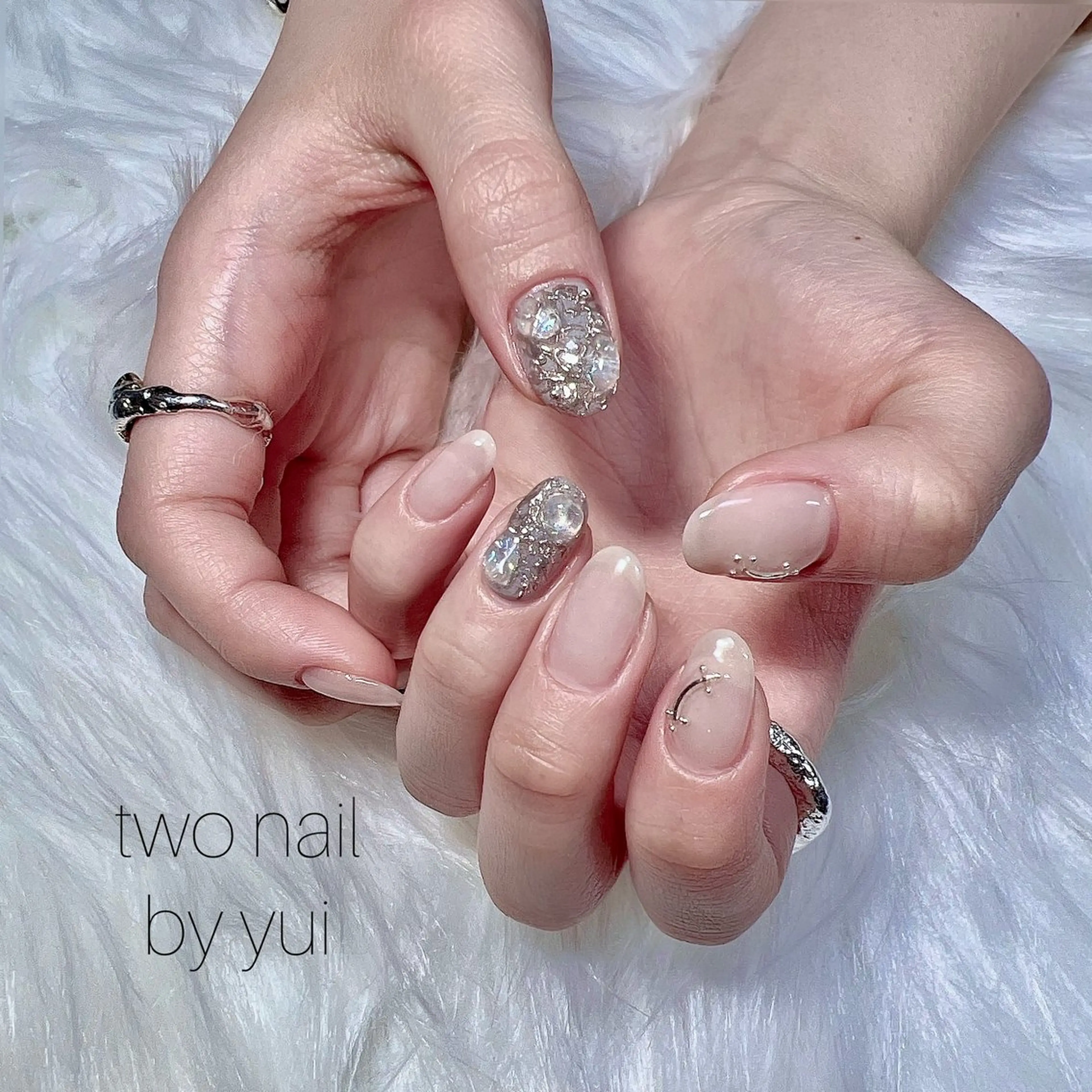 ネイル アートネイル ネイルチップ ホワイト ハンドネイル two nailのネイルデザイン