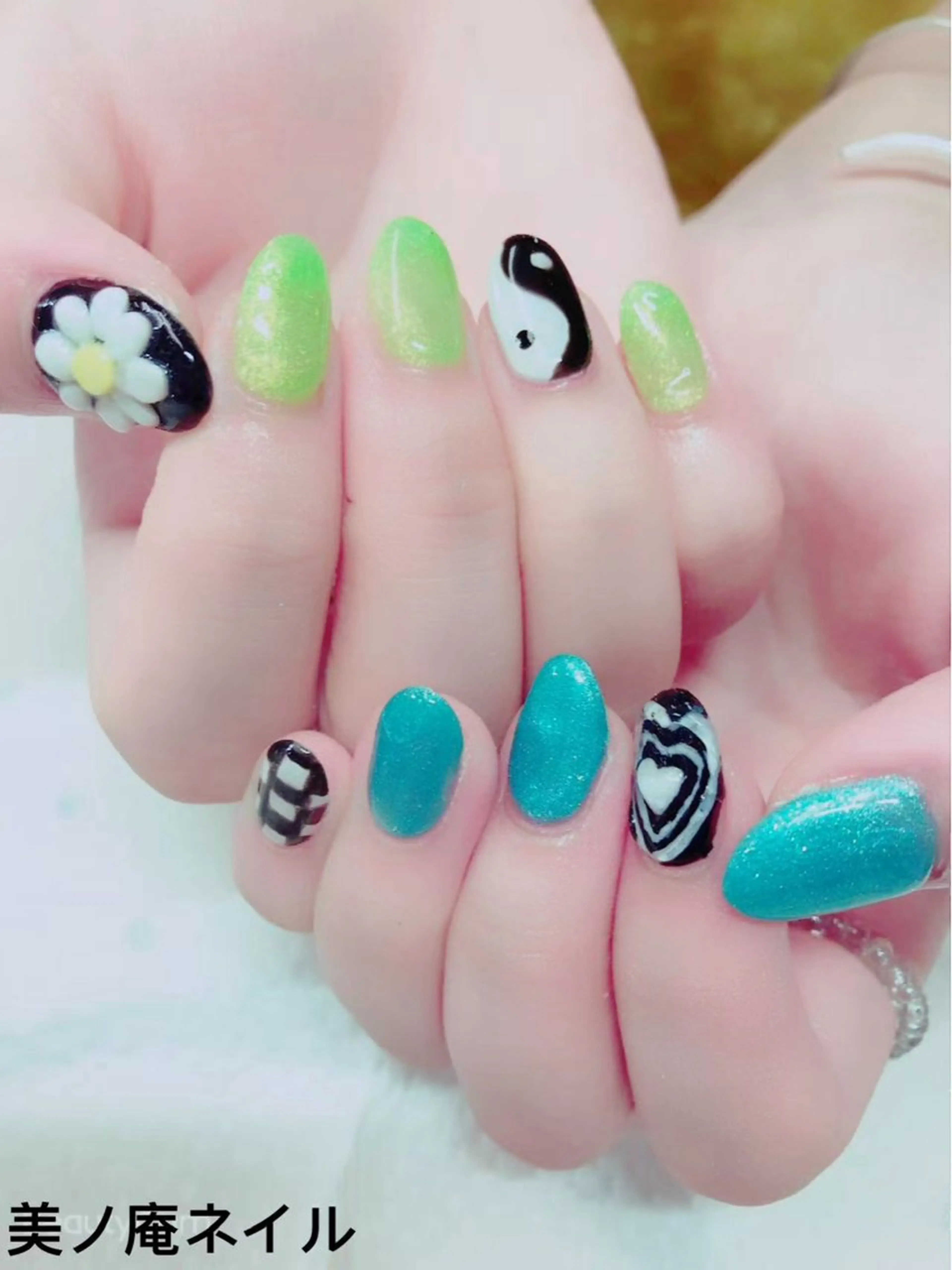 ネイル Minoan Lのネイルデザイン