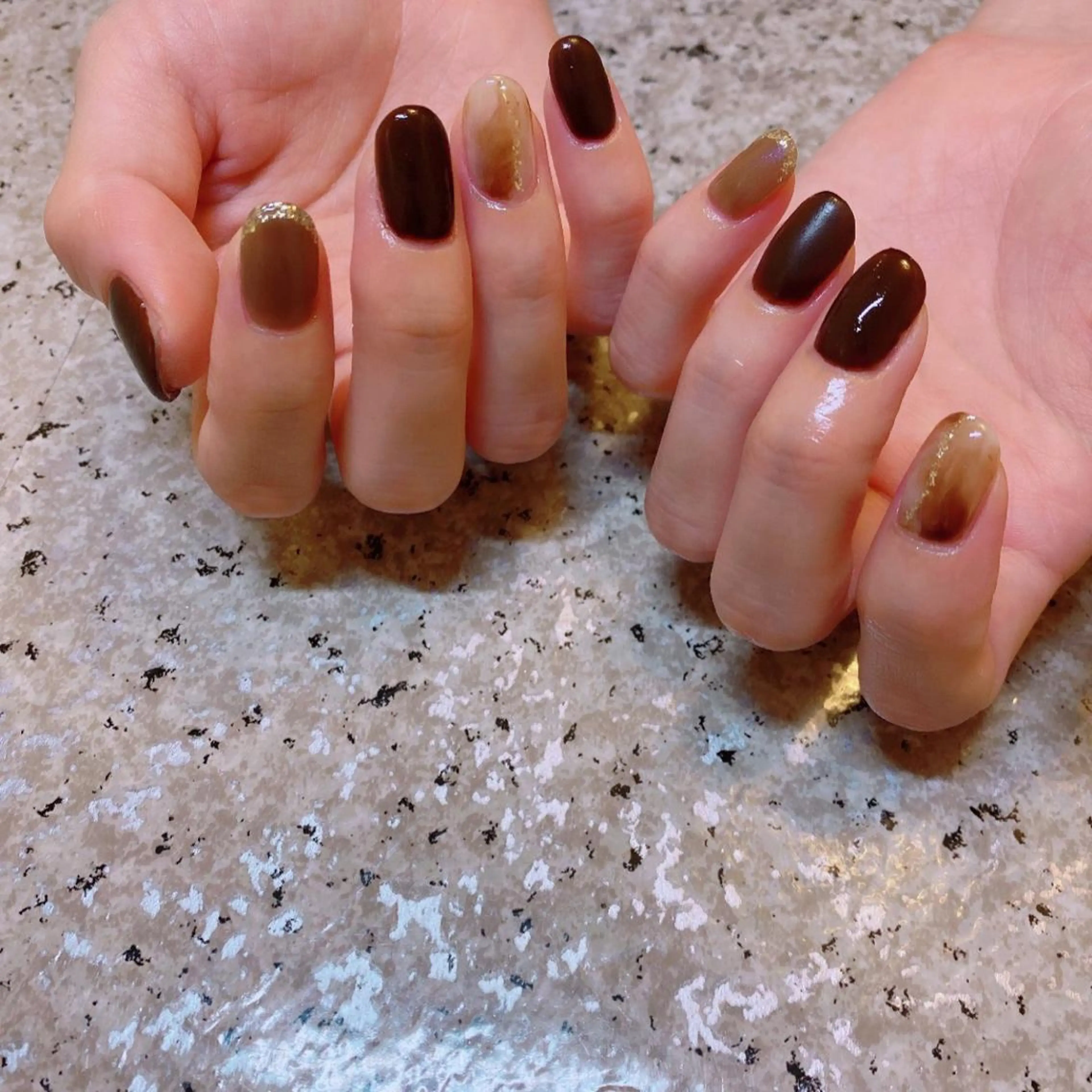 ネイル ブラウン 菊地 千奈のエステ・リラクイメージ