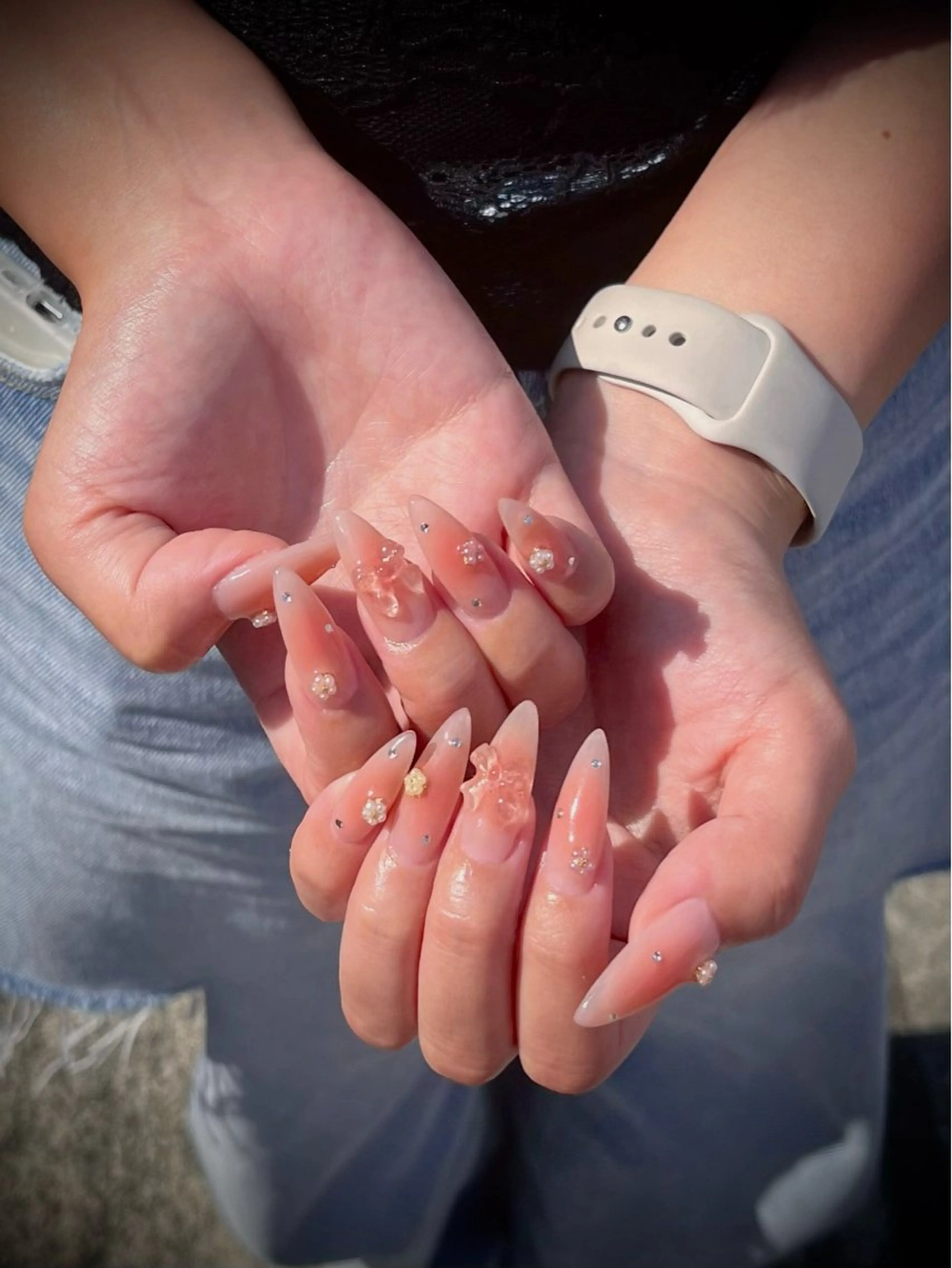 ネイル フットネイル キラキラネイル マグネットネイル ワンカラーネイル スカルプネイル nine.🦋 YUKOのネイルデザイン