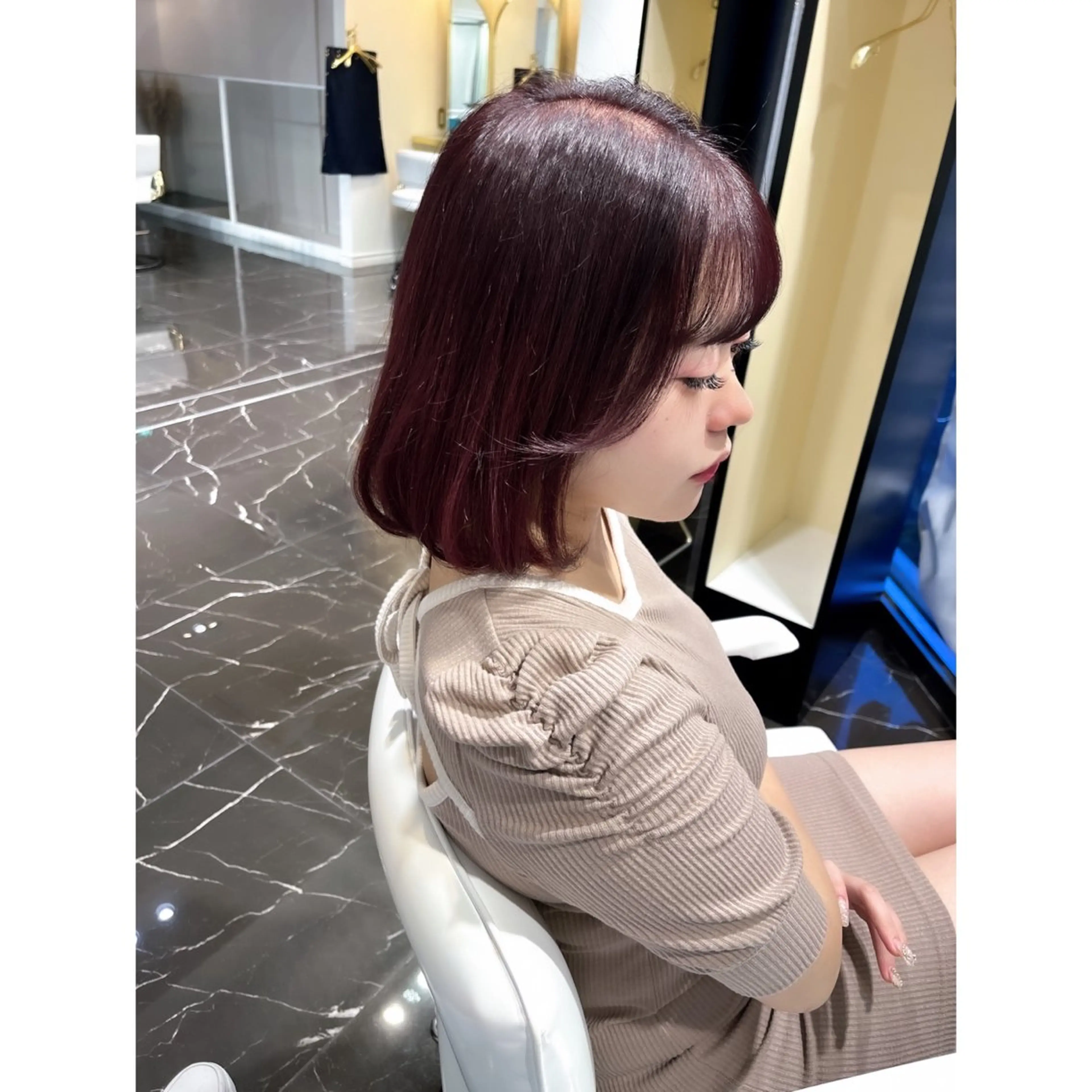 ミディアム カラー ブリーチ ヘアカラー LOTTA CUCCI所属・miyu /トレンド カラー×艶髪のヘアスタイル