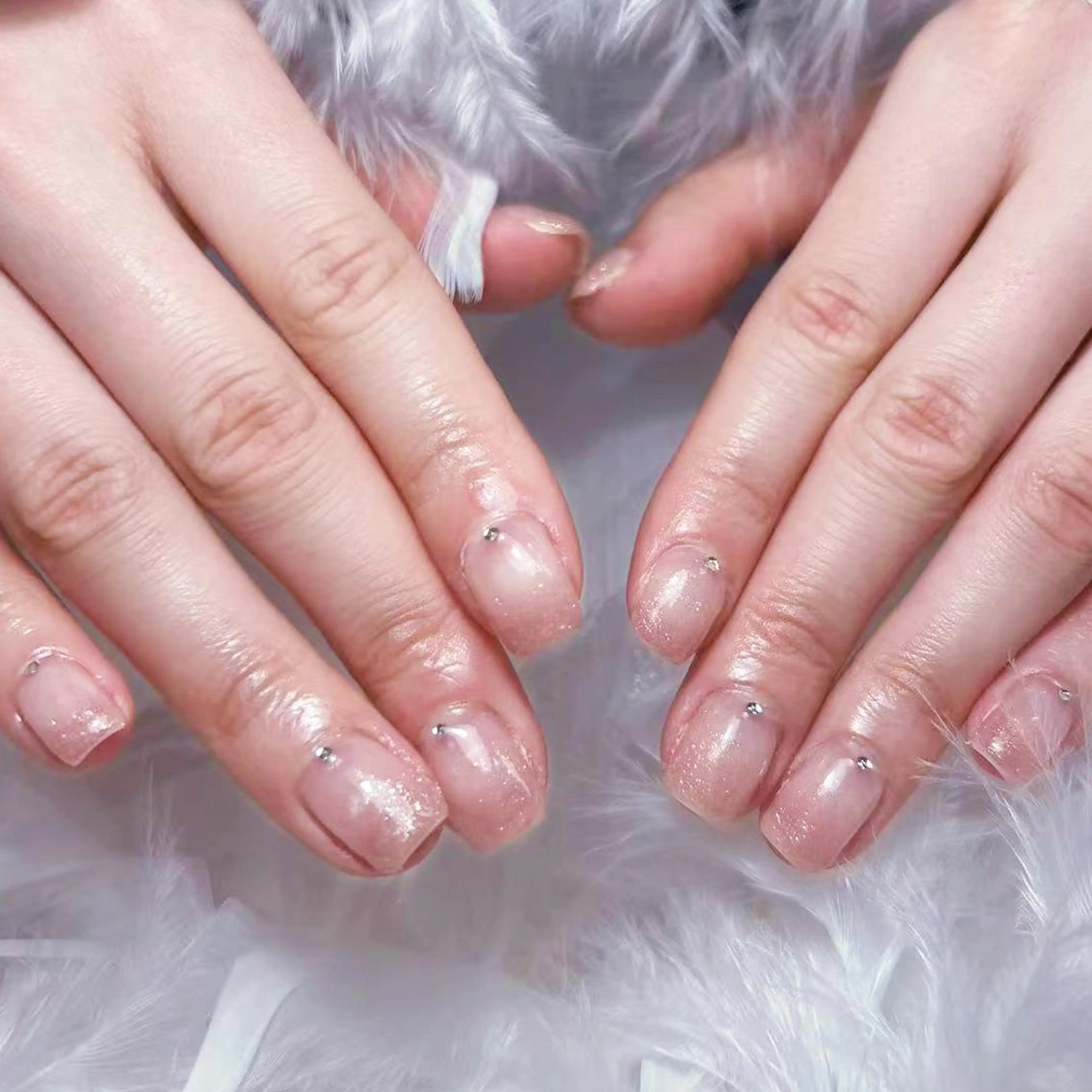 ネイル アートネイル オーロラネイル ガーリー キラキラネイル 韓国ネイル ハンドネイル DIANMOND NAIL🌸のネイルデザイン