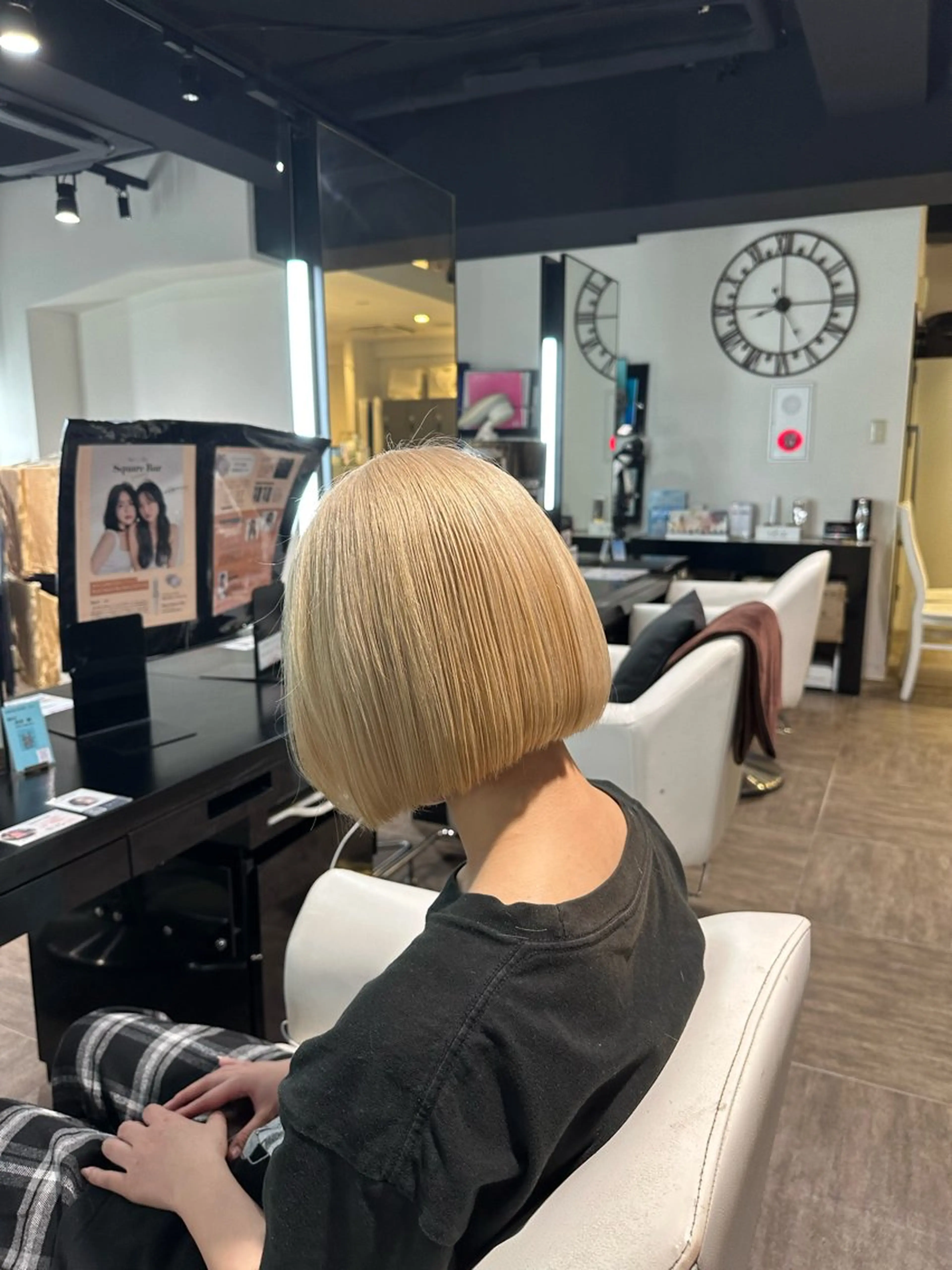 ミディアム ヘアカラー レイヤー/艶カラー ROKUのヘアスタイル