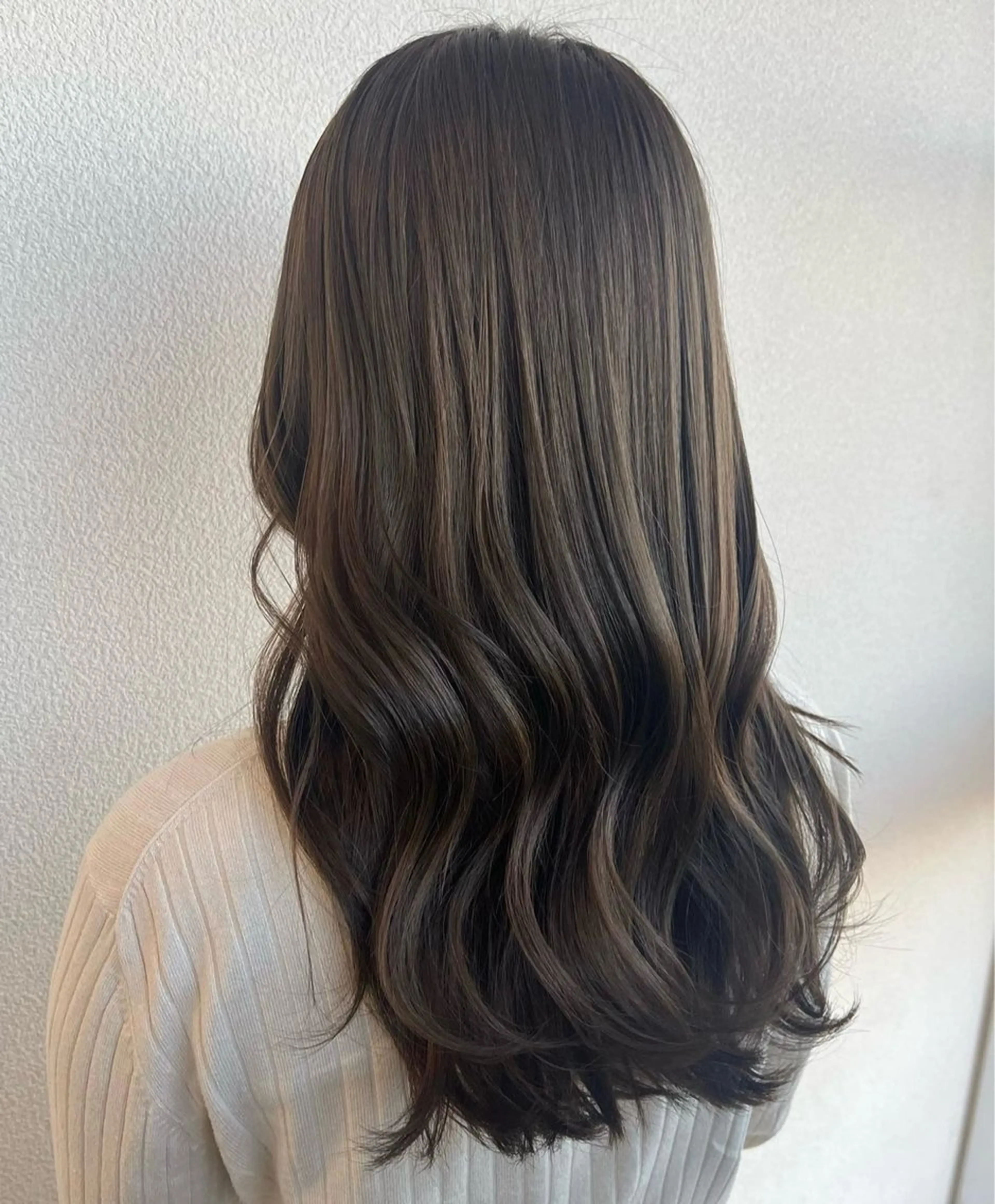 ロング 特化✨デザインカラー 白髪染め✨住田緋菜のヘアスタイル