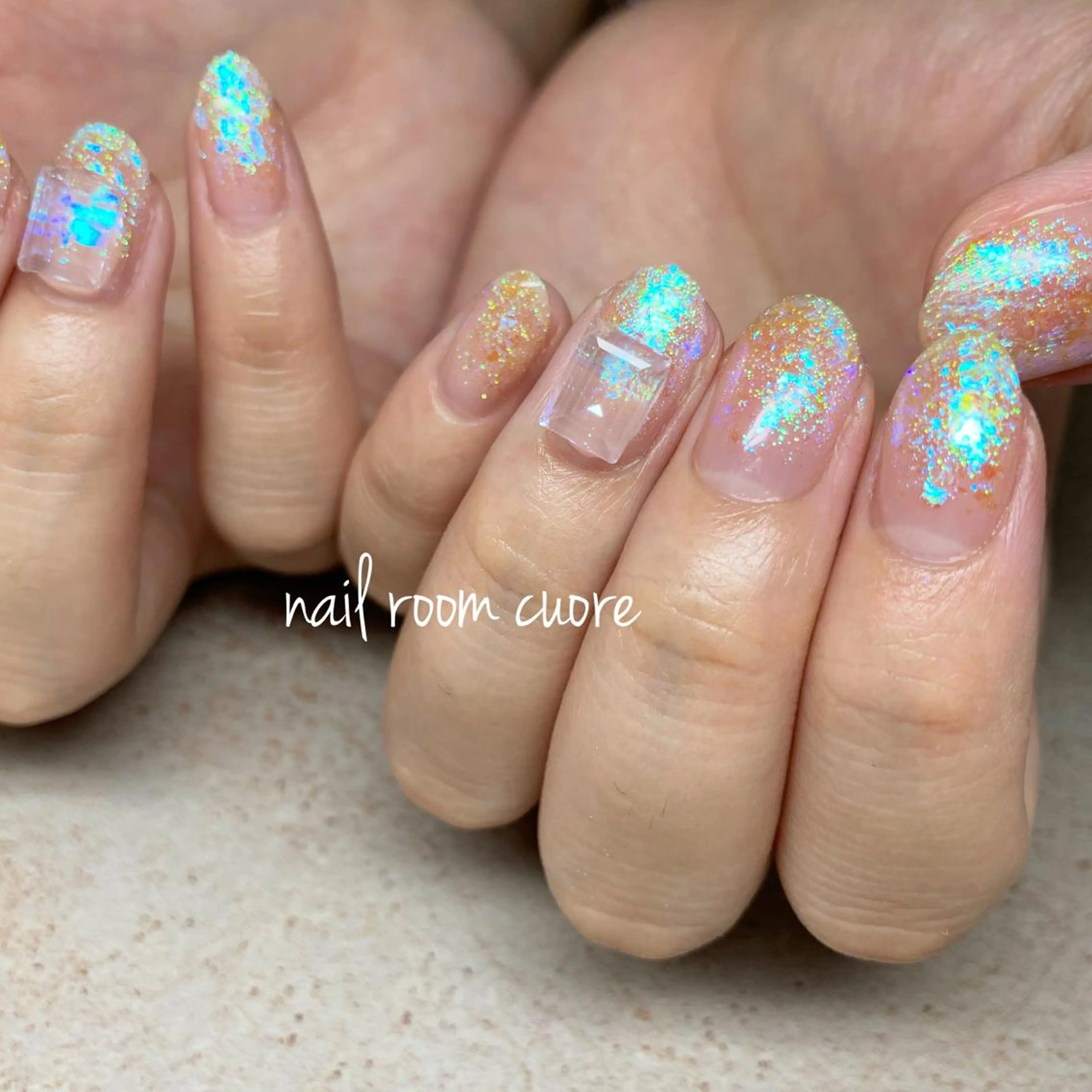 ネイル オーロラネイル キラキラネイル nail room  cuore所属・松尾 典子のネイルデザイン