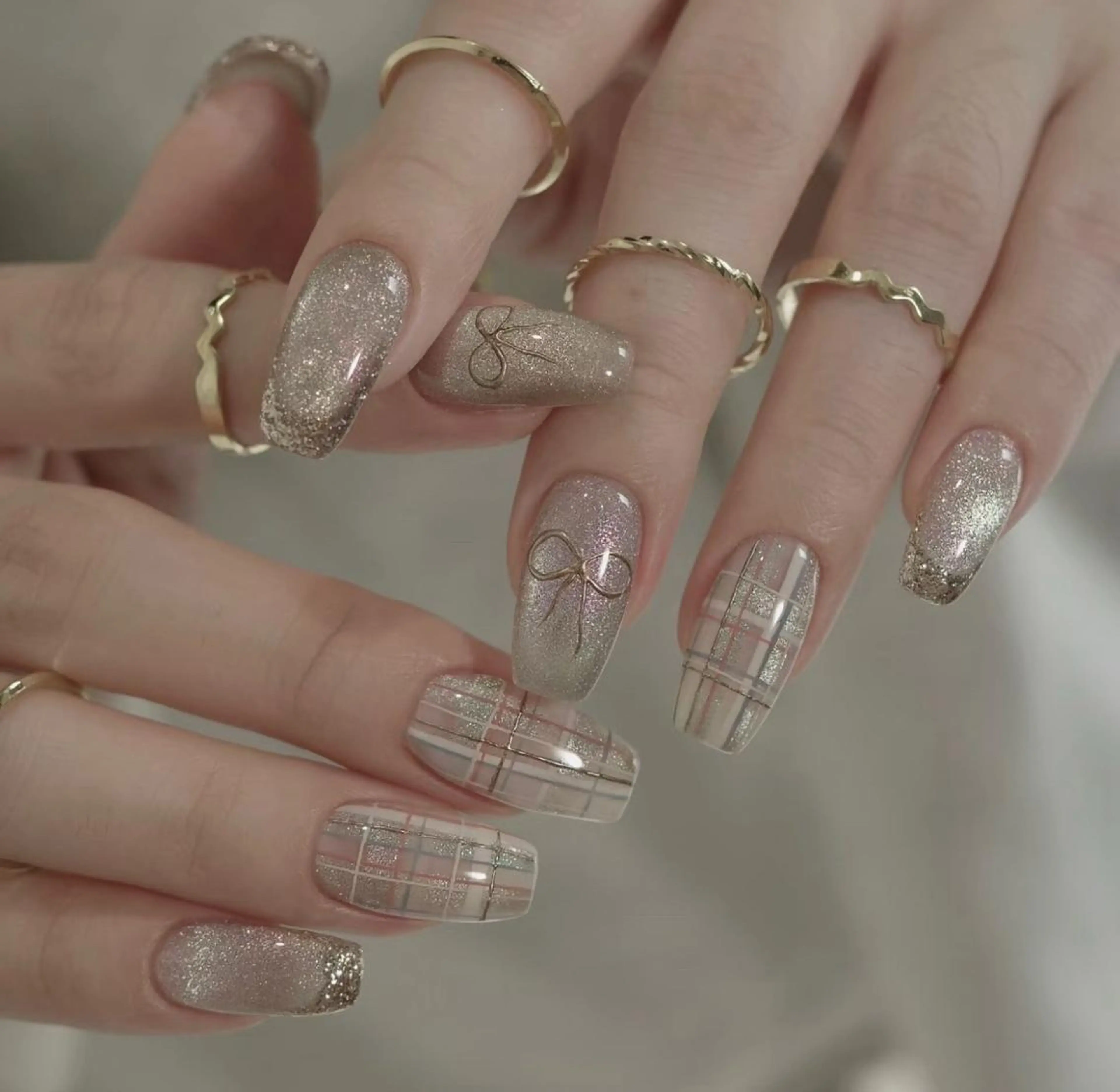 ネイル ハンドネイル 🎀 Ayaka_nailのネイルデザイン