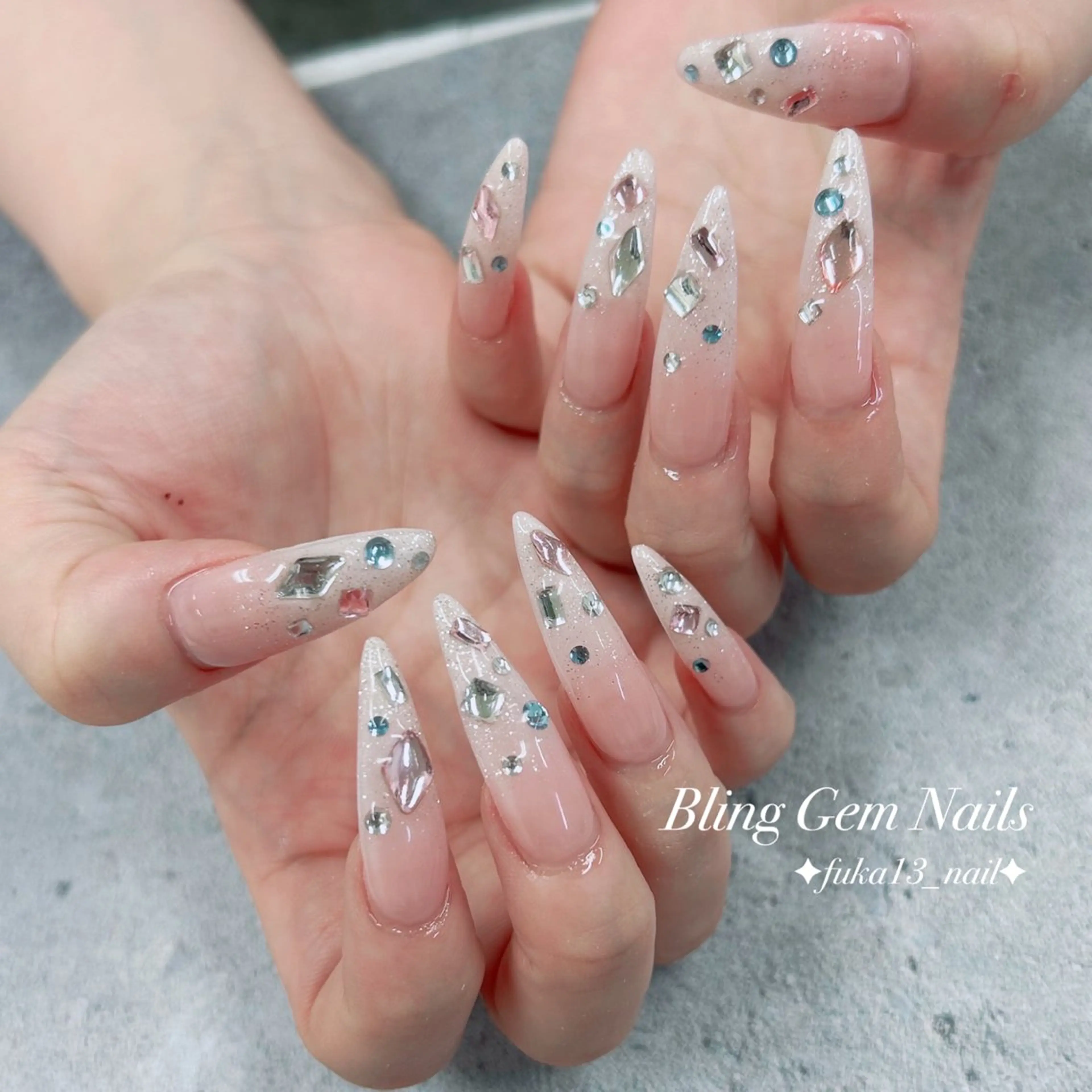 ネイル ガーリー キラキラネイル 韓国ネイル スカルプネイル ワンホンネイル ハンドネイル ネイルサロンAnela【アネラ】所属・Nail♡Fuka. /1月予約受付中のネイルデザイン