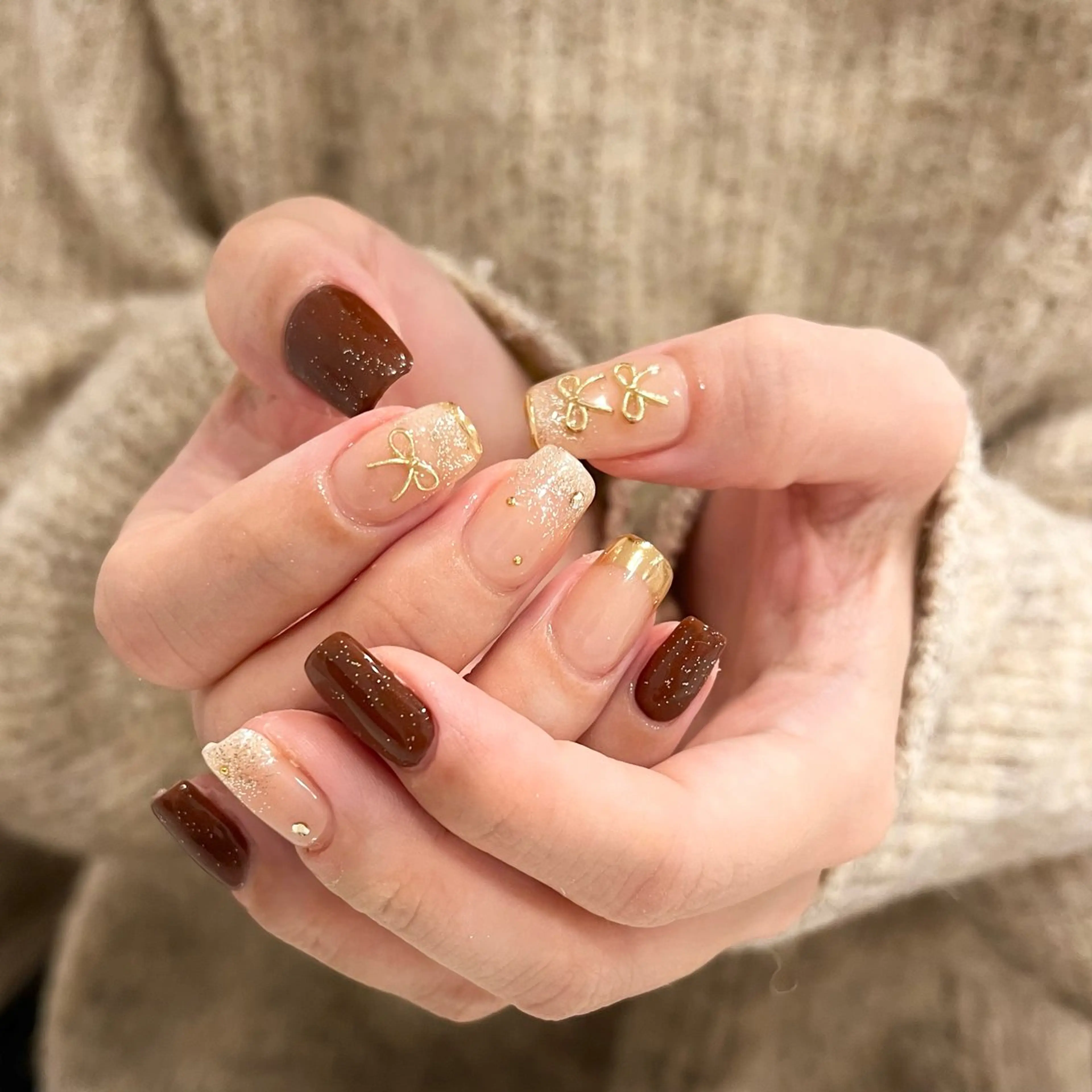 ネイル アートネイル フレンチネイル ジェルネイル グラデーション マグネットネイル CLUTCH 阿倍野 いけだのネイルデザイン