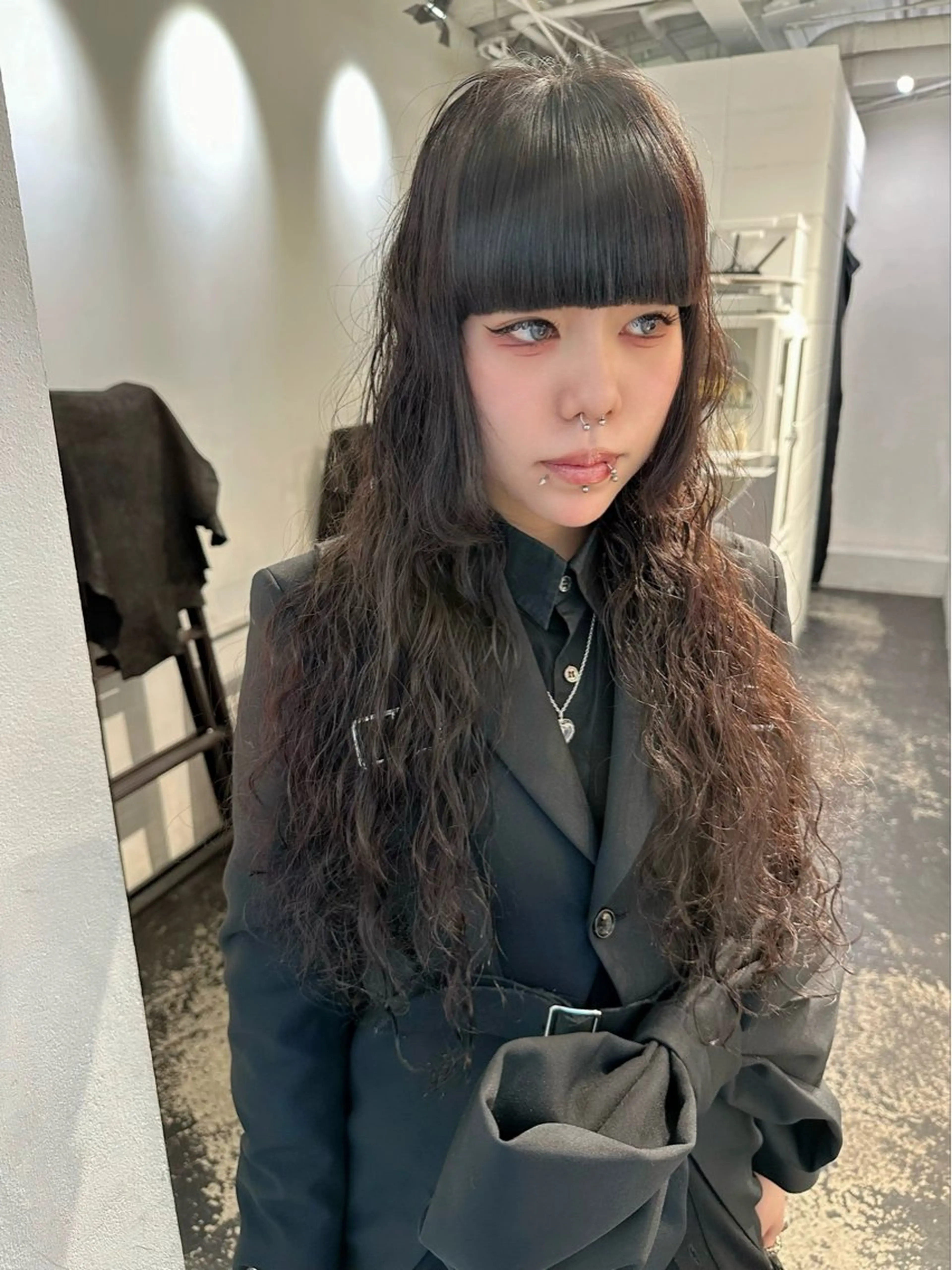 ロング パーマ アッシュ ハイレイヤー レイヤーカット ロング ウルフカット カット パーマ レイヤーカット/艶髪 ✨💭KIRARIのヘアスタイル