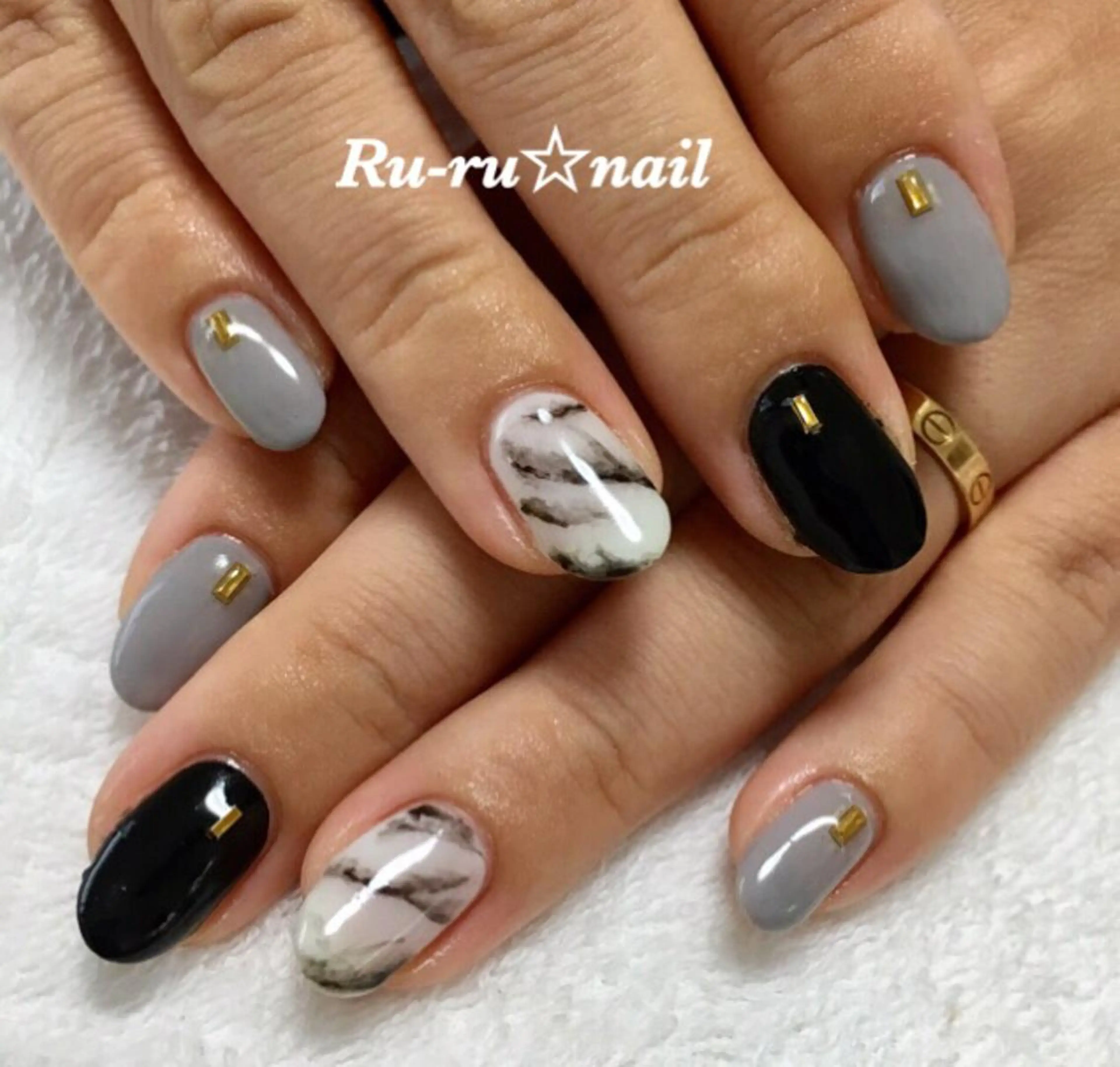 ミディアム ネイル Ru-ru ☆nailのネイルデザイン