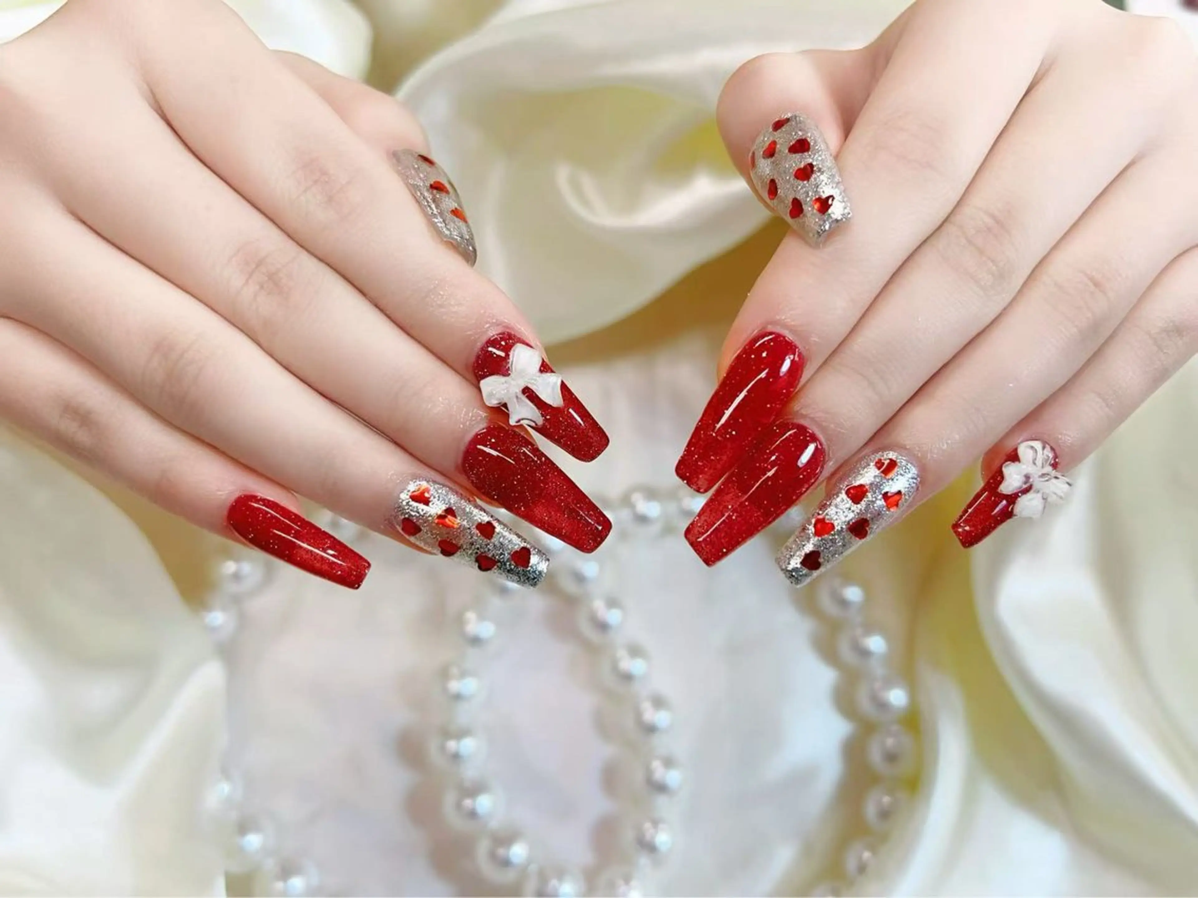 ネイル ハンドネイル 佐藤 依娜のネイルデザイン