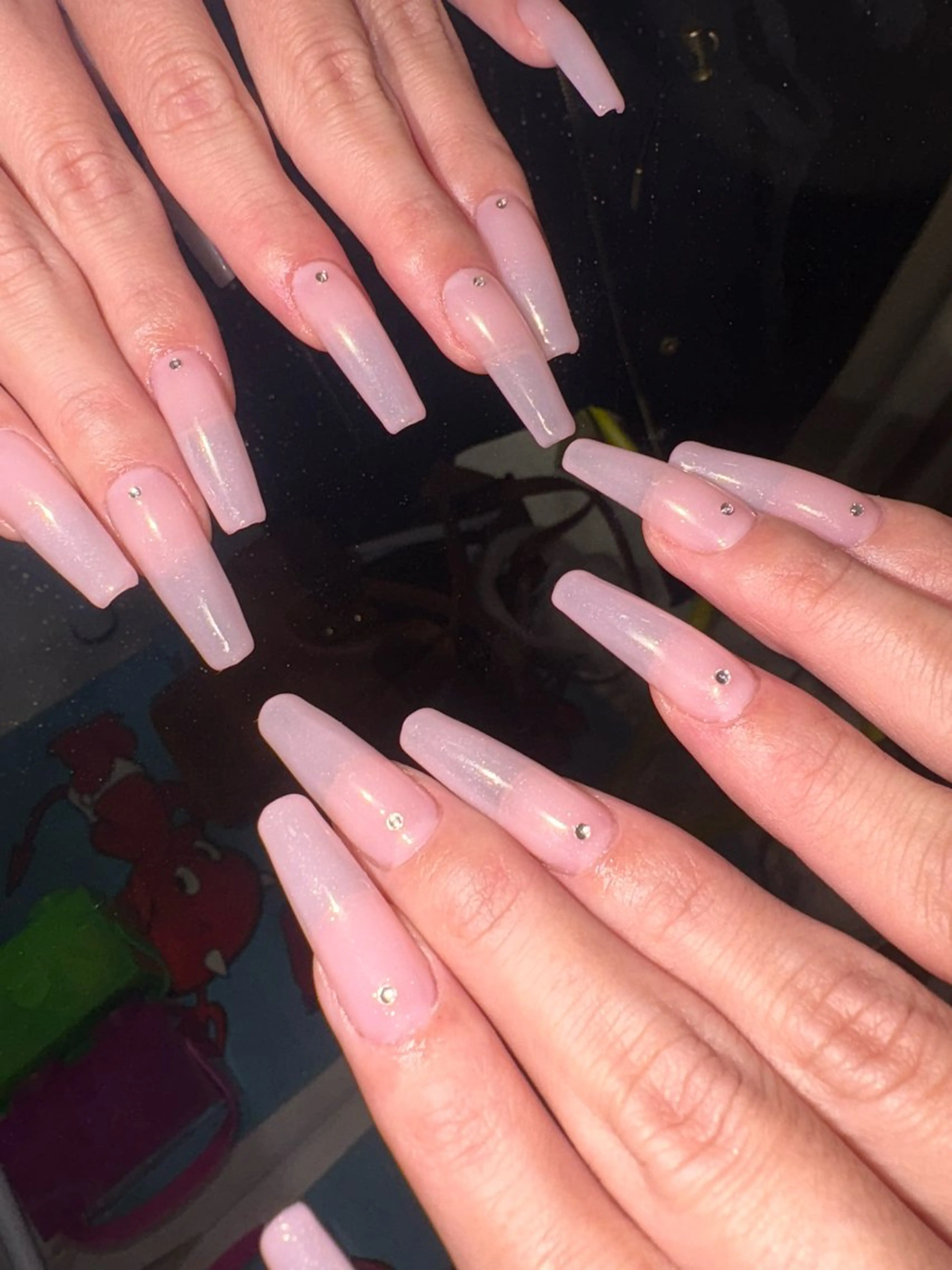 ネイル キラキラネイル ロングネイル ピンク シンプルネイル ハンドネイル 33nail✴️栄 スミレ❇️Gel-xのネイルデザイン