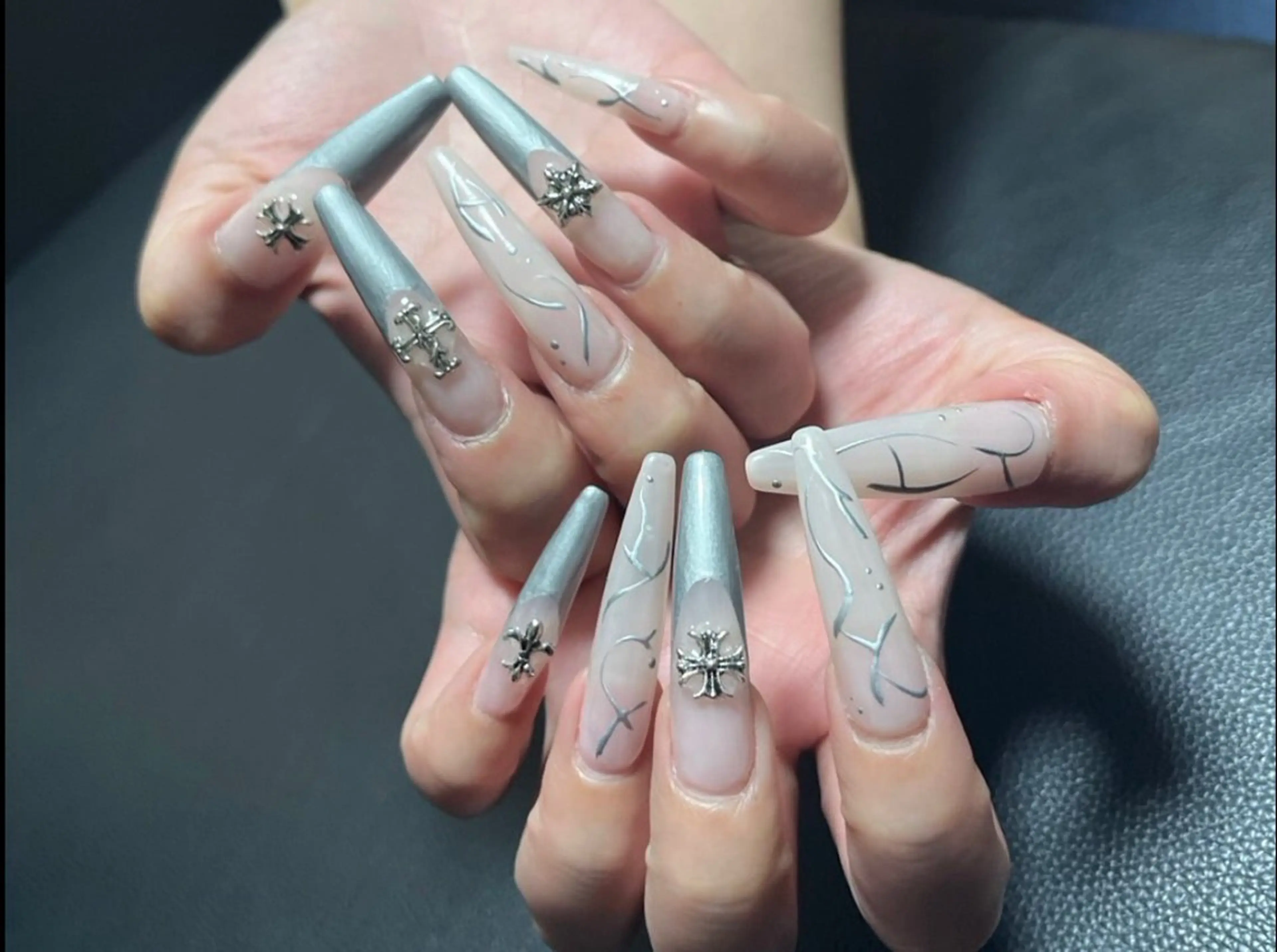 ネイル フレンチネイル ツメイク megumiのネイルデザイン