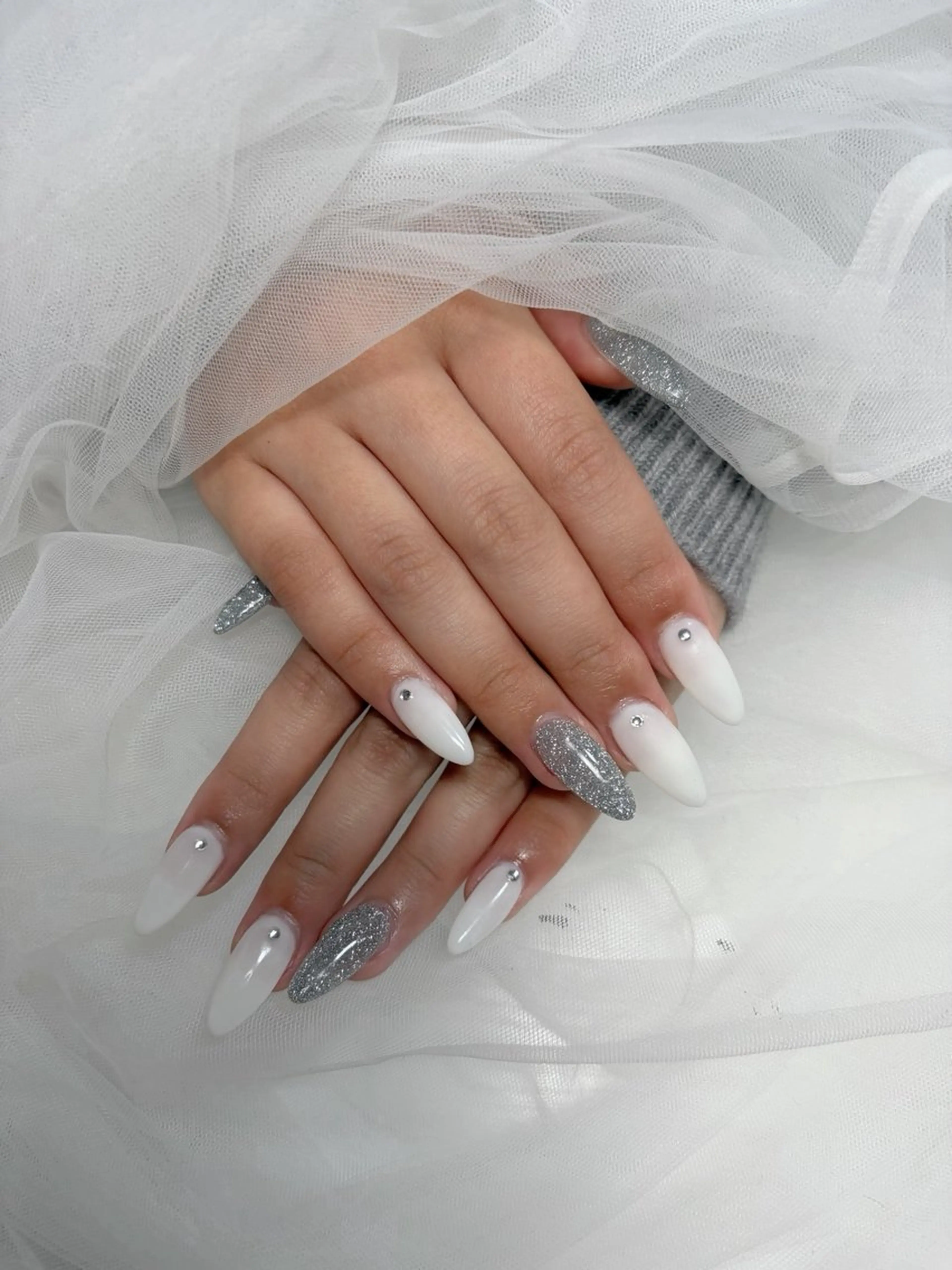 ネイル フラッシュネイル マグネットネイル ワンカラーネイル ストーンネイル ハンドネイル Rendezvous nailsalon所属・Sana ⭐︎のネイルデザイン