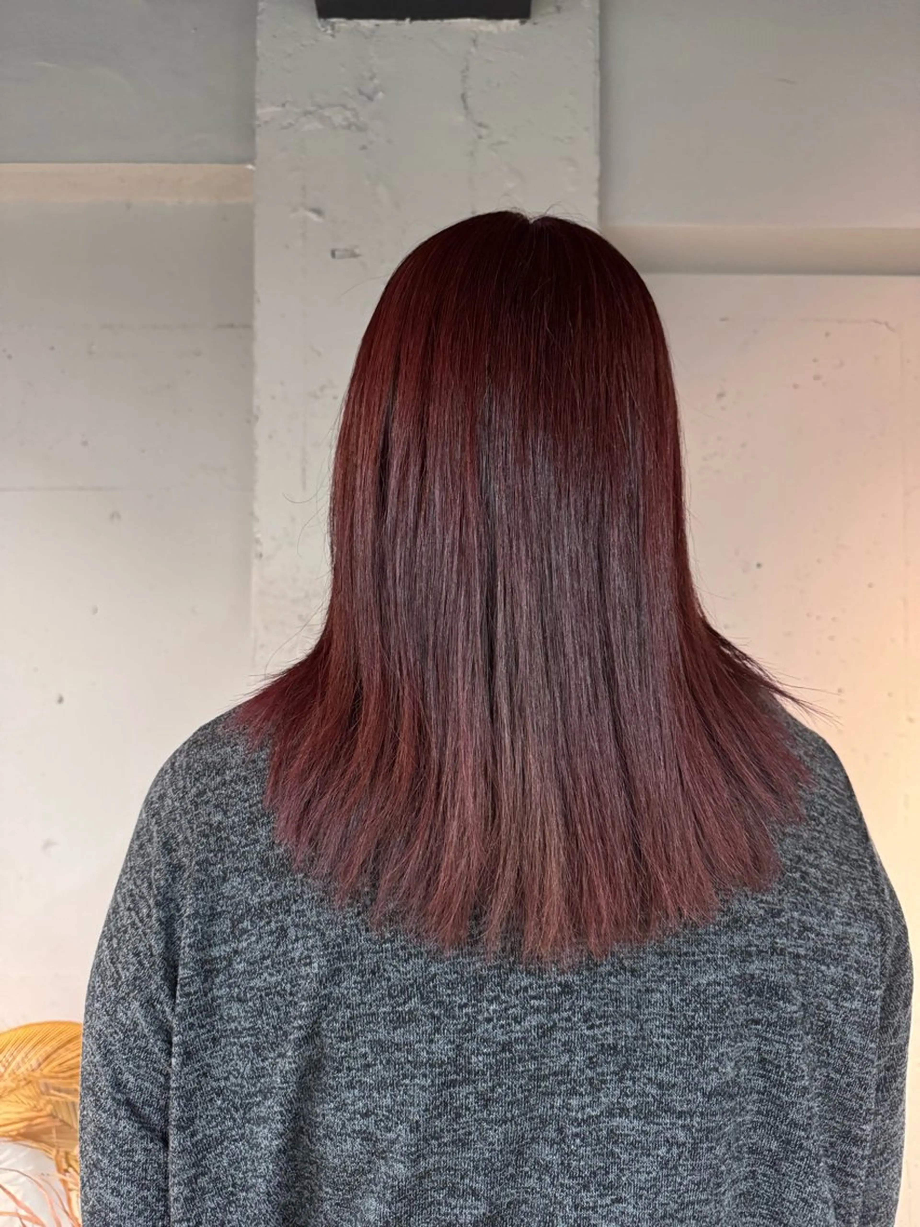 セミロング カラー ブリーチ ピンクカラー レッドカラー ヘアカラー トリートメント 艶髪/髪質改善/ MONSO山本のヘアスタイル