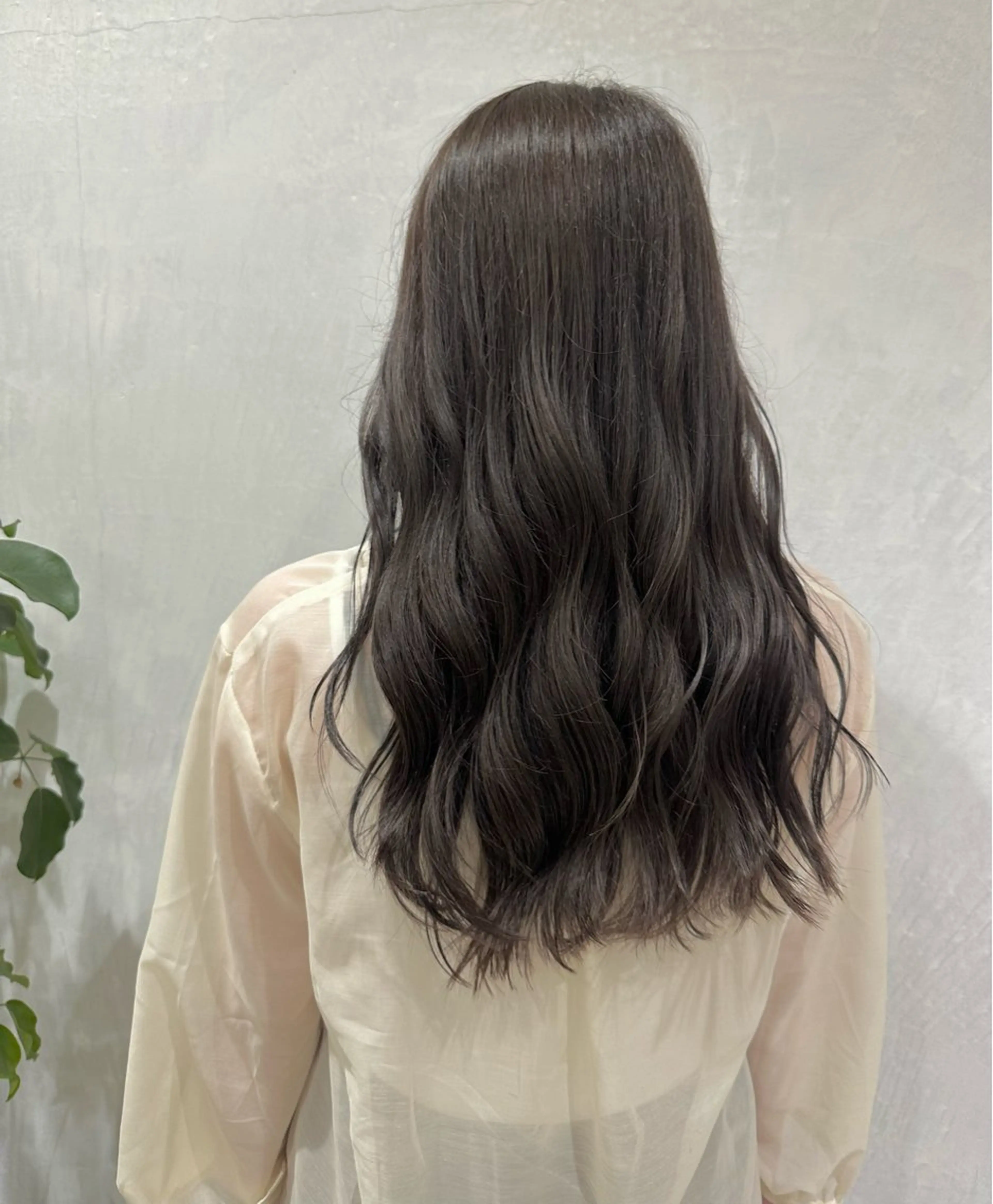 ロング カラー アッシュ アッシュグレー SUNS by TRUNK所属・✄折橋 彩花🐶🍑のヘアスタイル