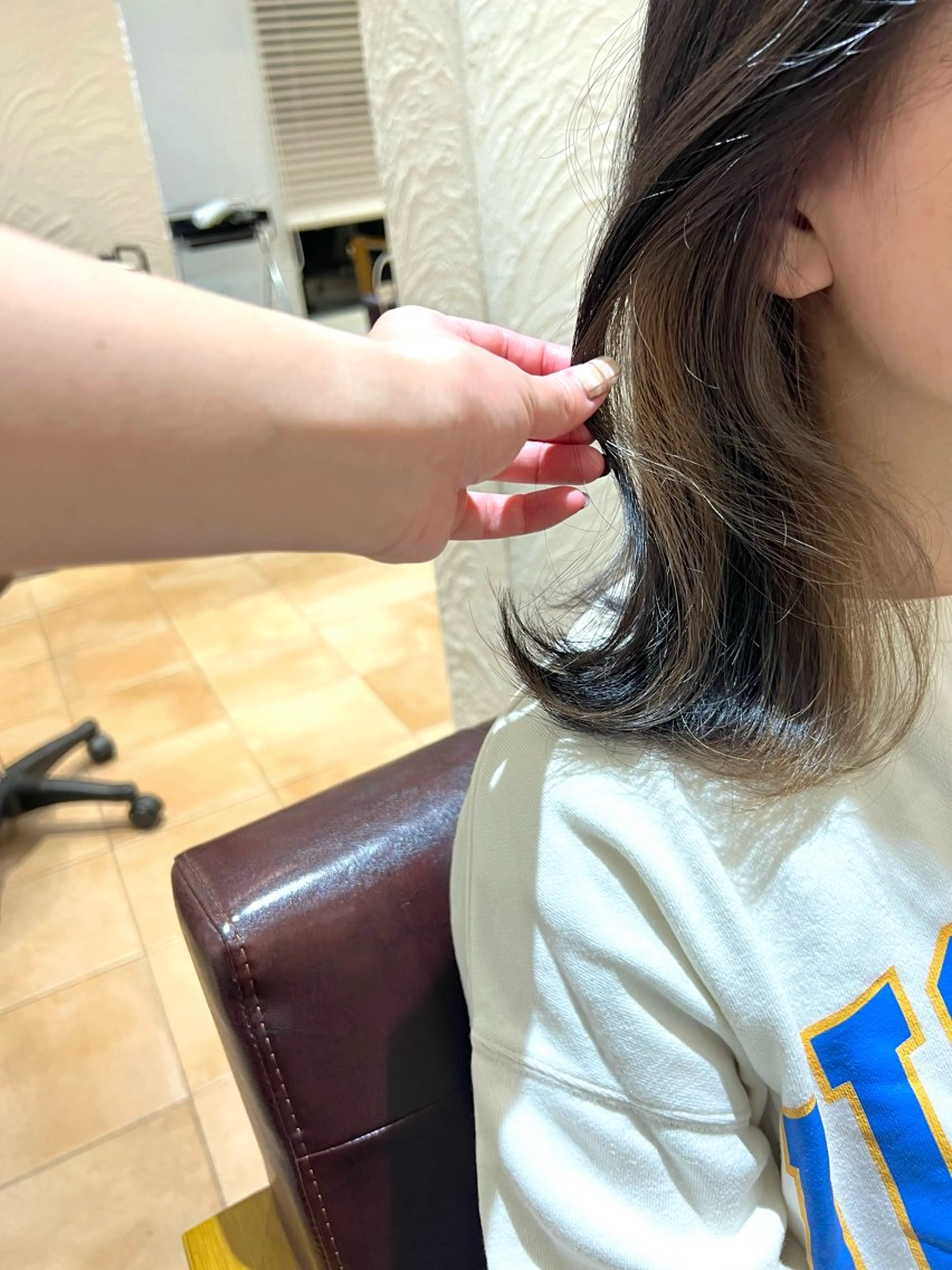 ミディアム カラー 🥀韓国ヘア🥀 宮津真菜のヘアスタイル