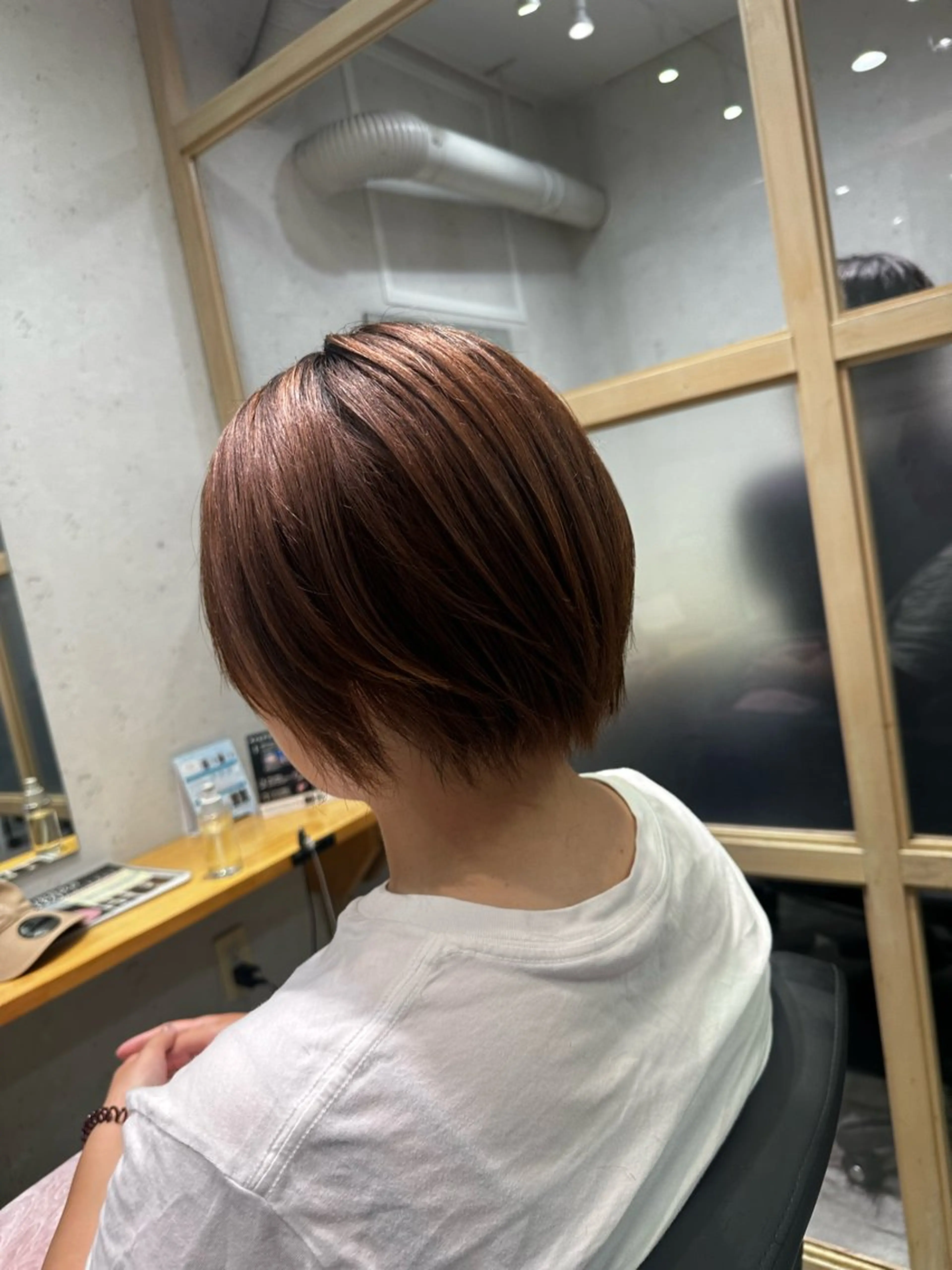 ショート カット 縮毛矯正 トリートメント JOS所属・上野ハイトーン/デ ザイン✂︎touiのヘアスタイル