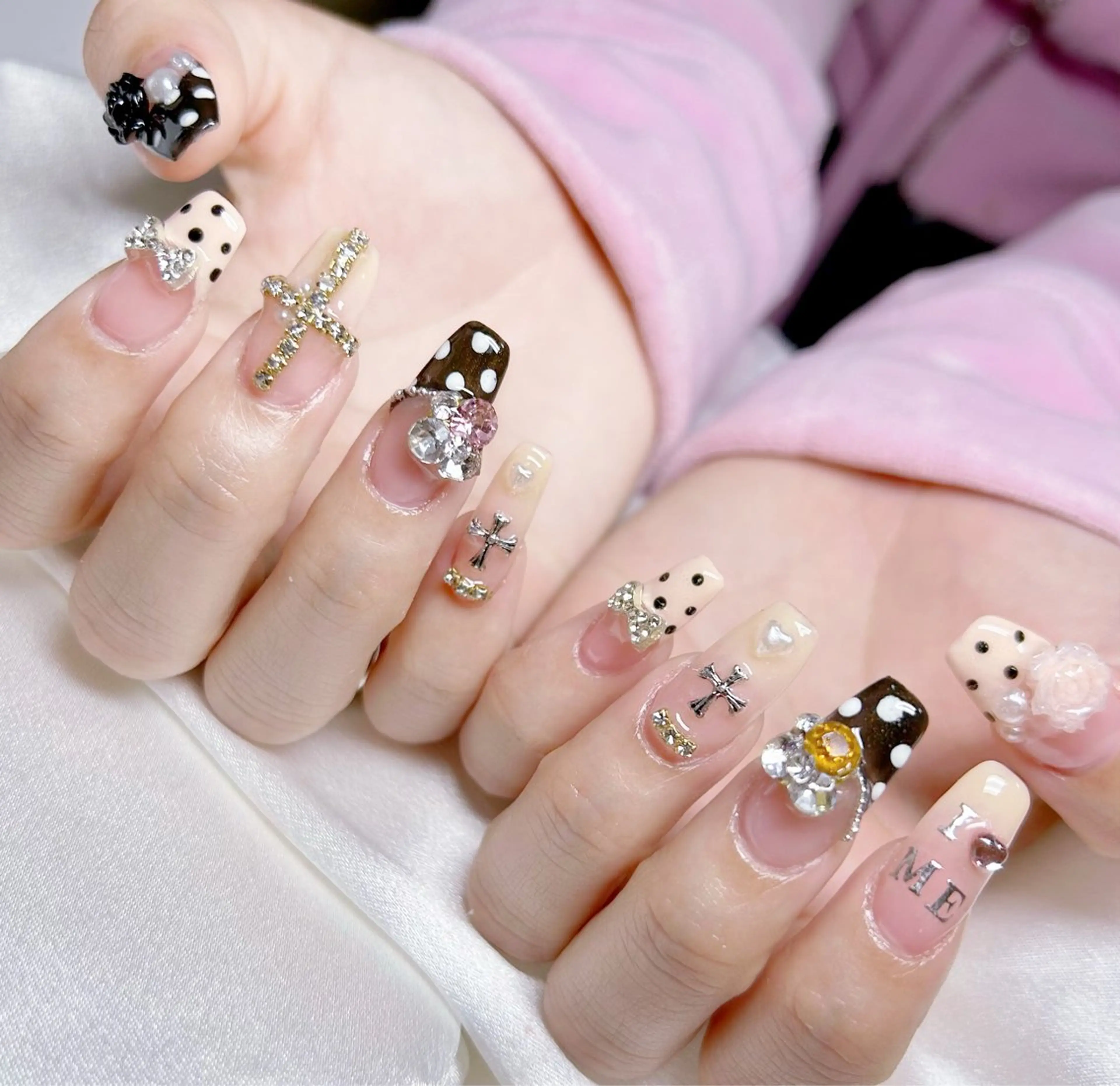 ネイル ハンドネイル コウ ヨウのネイルデザイン