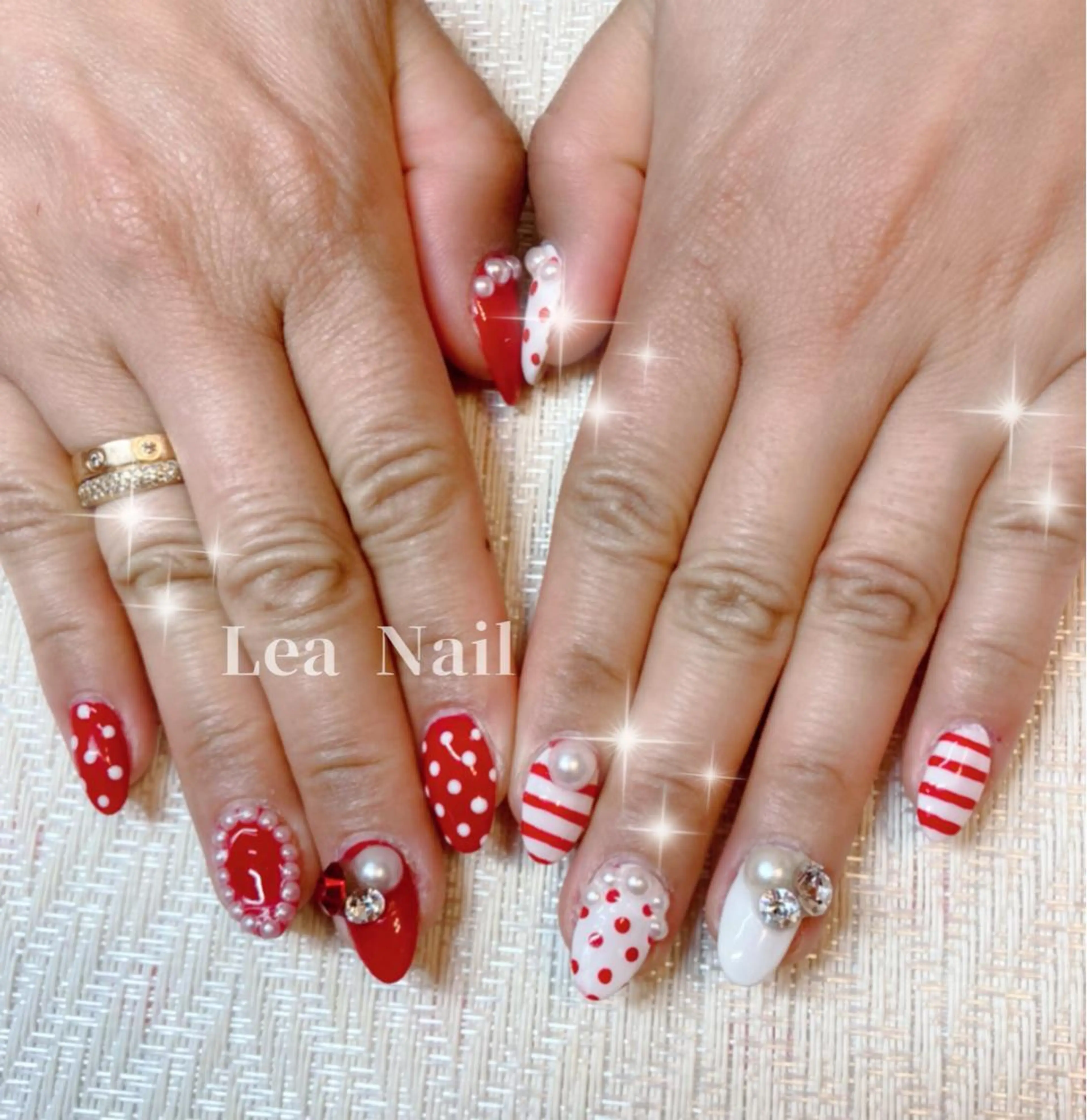 ネイル 赤色 Lea Nailのネイルデザイン