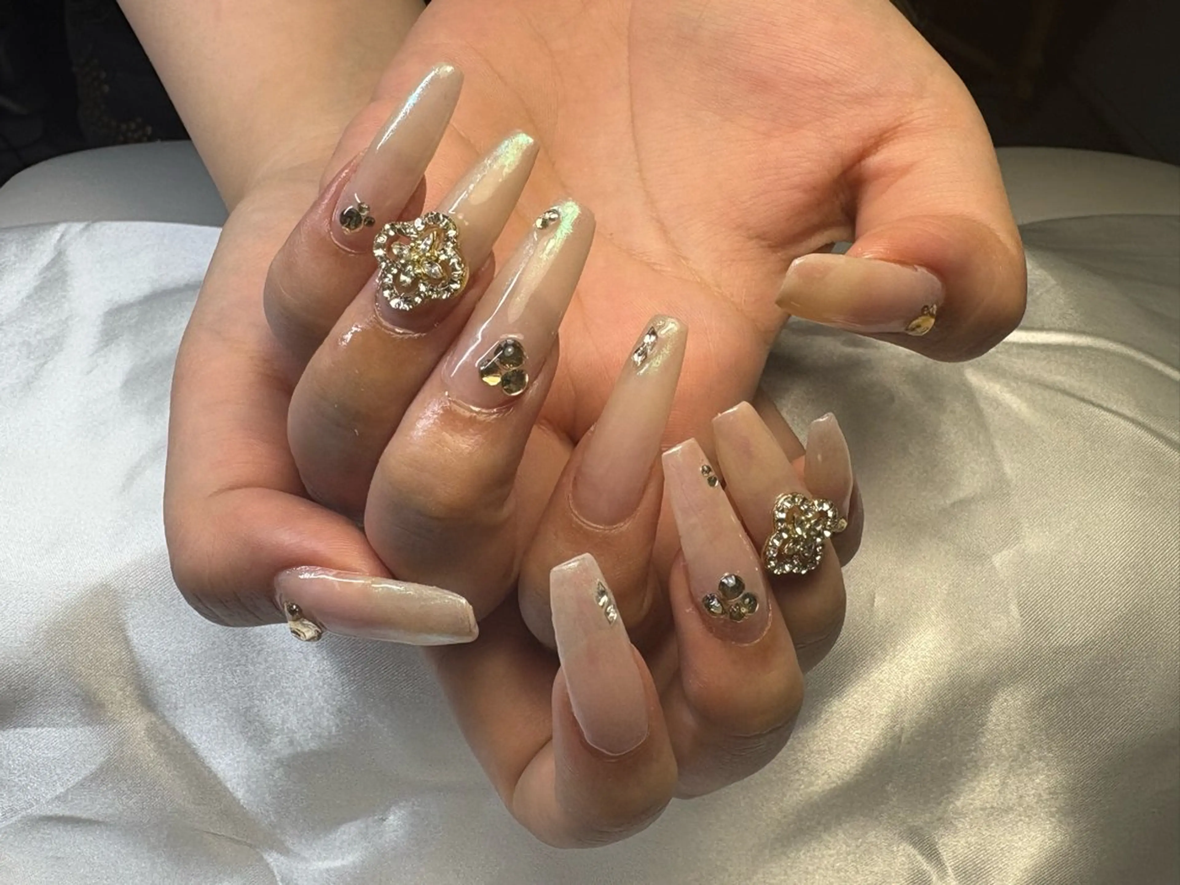 ネイル 成人式 ロングネイル ネイルサロン Roiのネイルデザイン