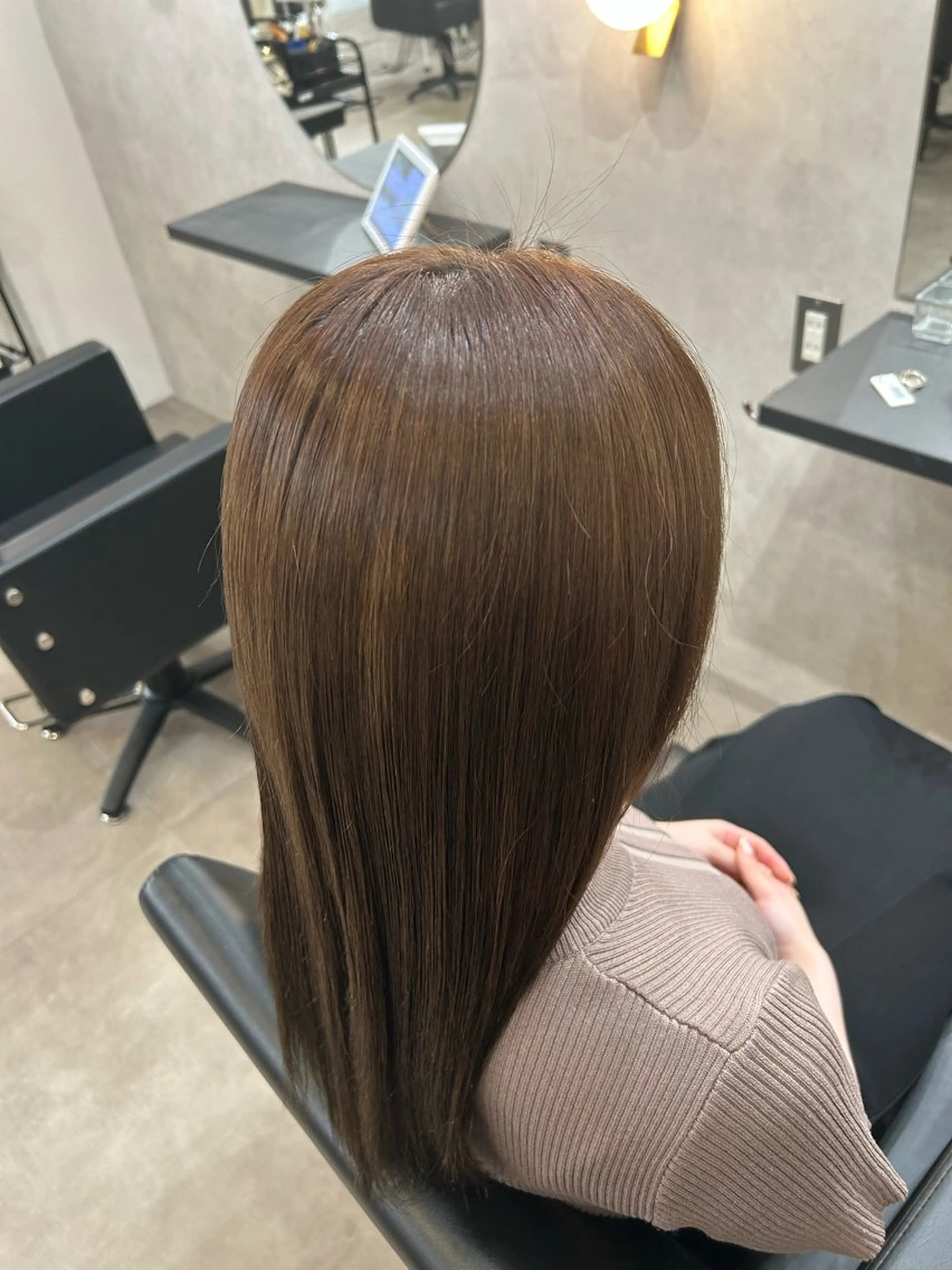 ロング カラー ブリーチ 石原 侑季のヘアスタイル