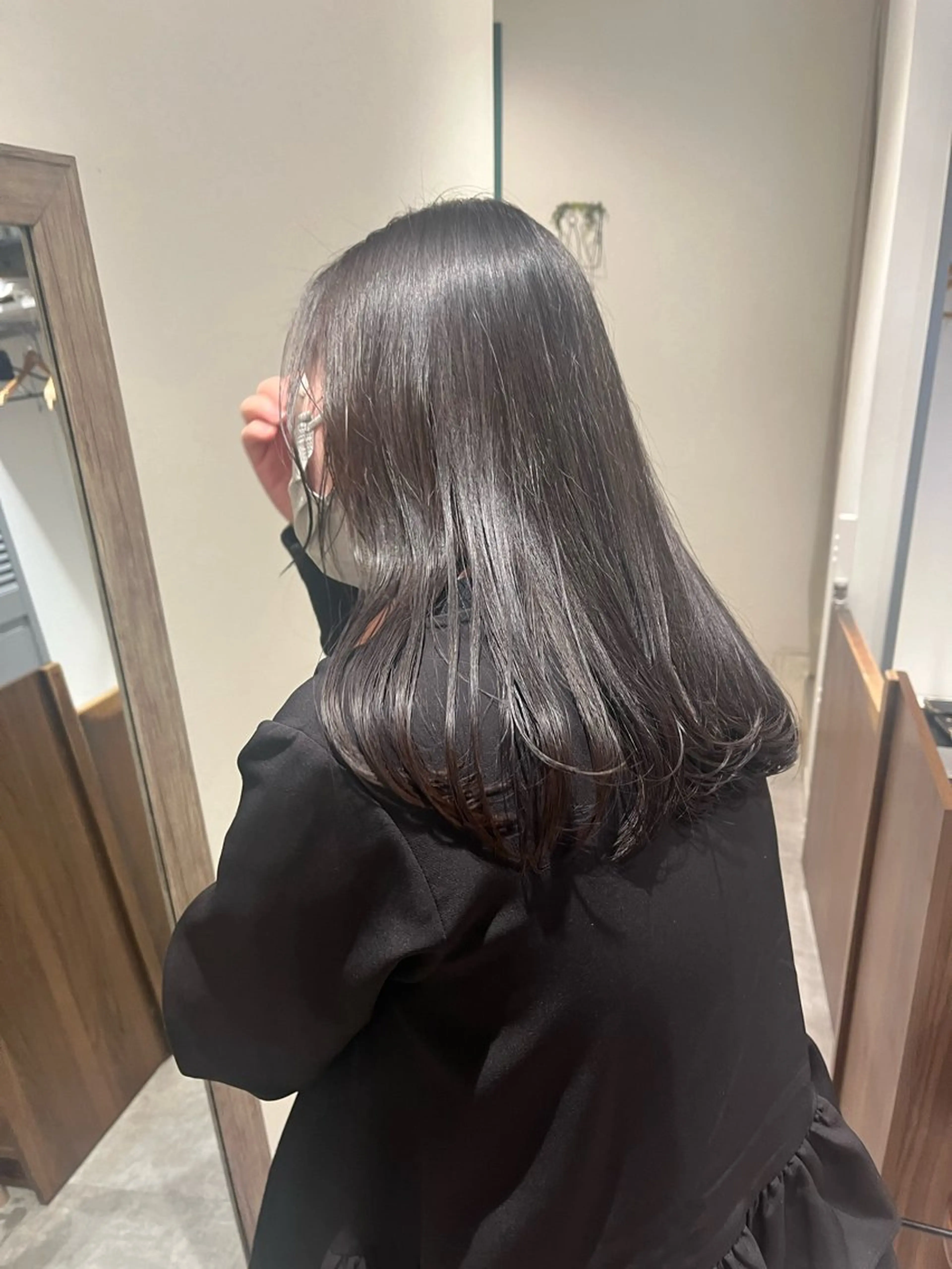 セミロング カラー ヘアカラー トリートメント 切りっぱなしボブ 艶カラー🌷江梨🍎のヘアスタイル