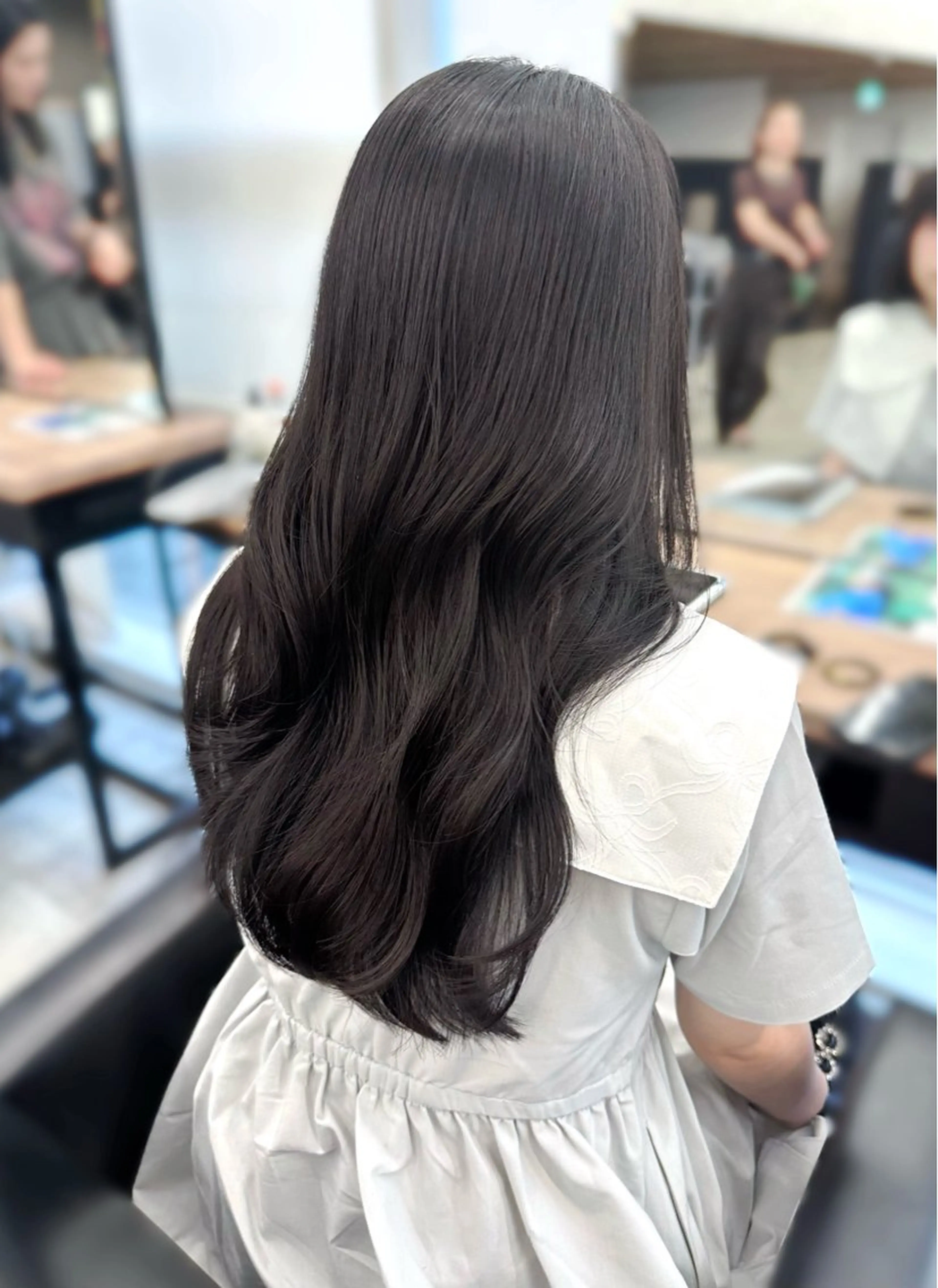 ロング カラー 透明感カラー ダークグレー ダークグレージュ グレージュ カット ヘアカラー ヘアセット 盛れる顔周り /透明感/かりん🎀のヘアスタイル