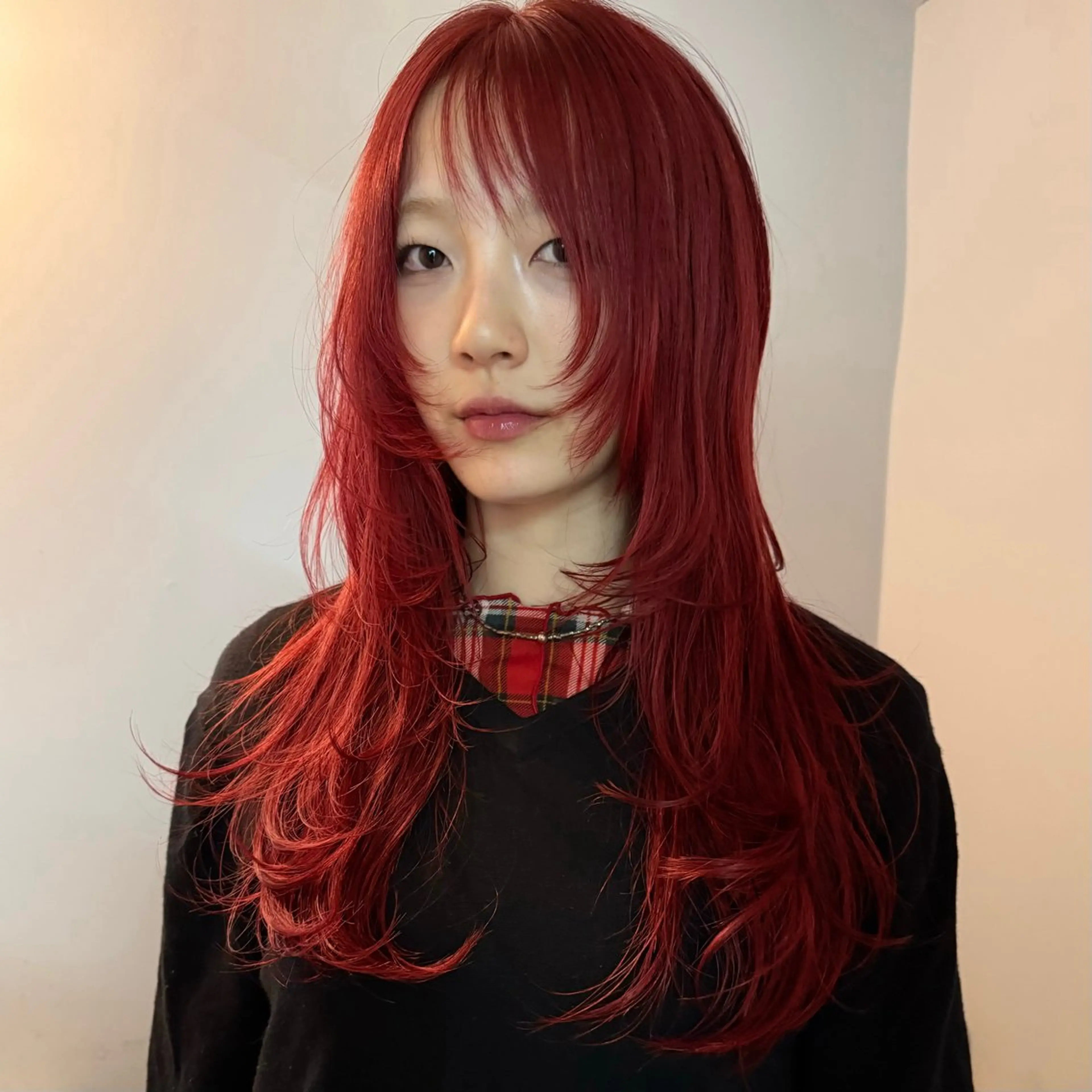 ロング カラー レッドカラー 舟橋耀/ブリーチカラ ー/レイヤーカットのヘアスタイル