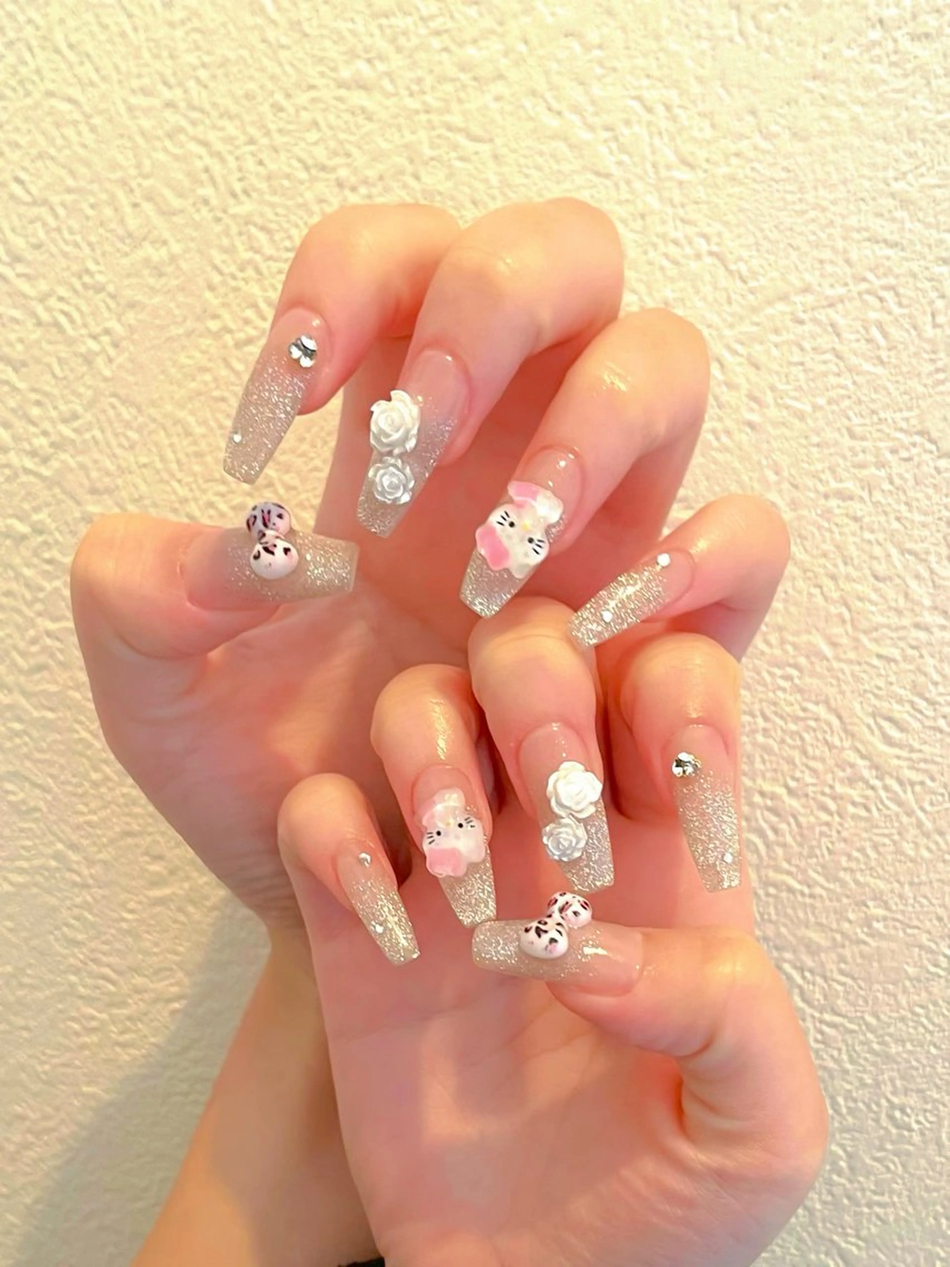 ネイル キラキラネイル マグネットネイル ワンカラーネイル スカルプネイル ワンホンネイル nine.🦋 YUKOのネイルデザイン