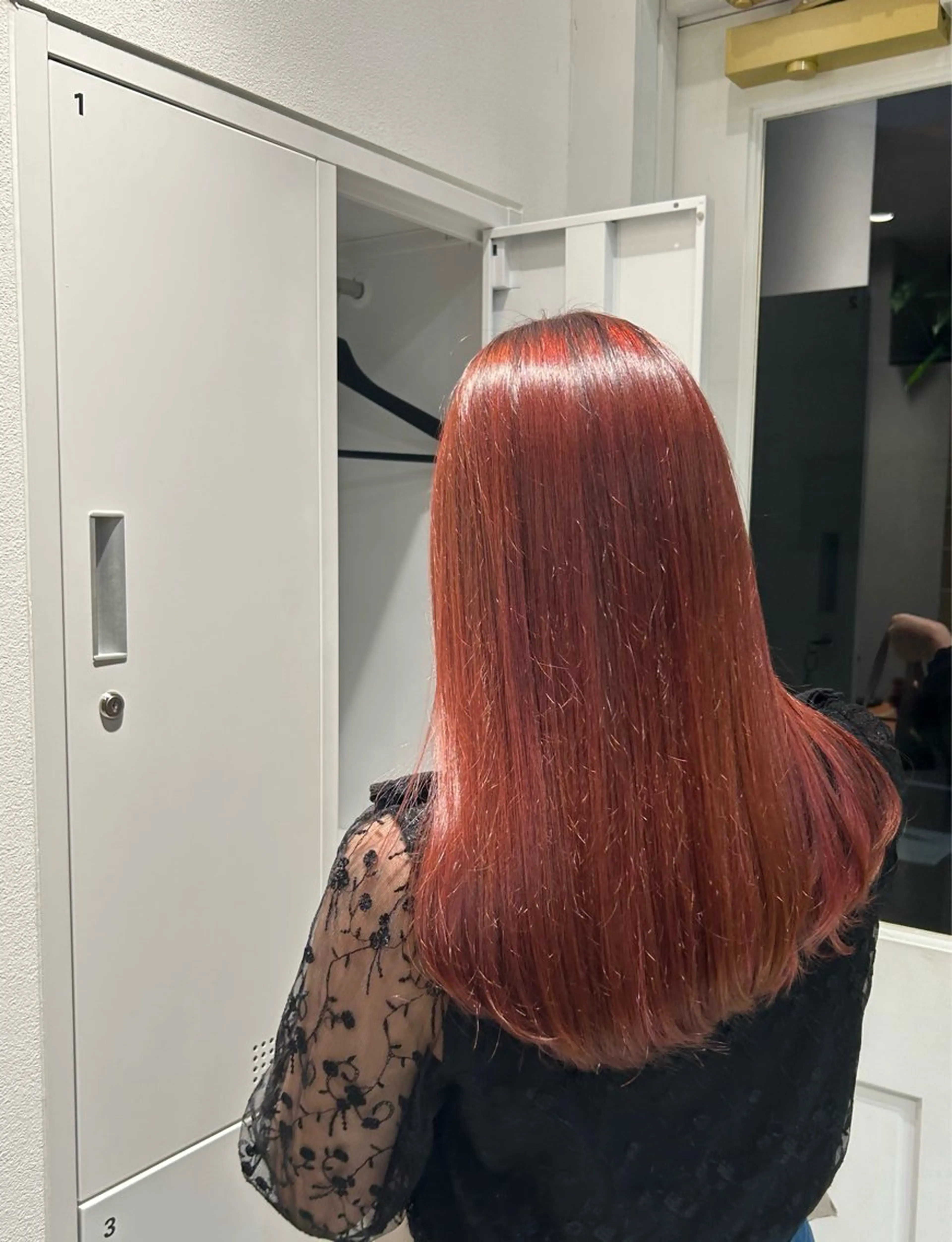 ミディアム カラー LOVEST  井上 つぐみ/ 透明感のヘアスタイル