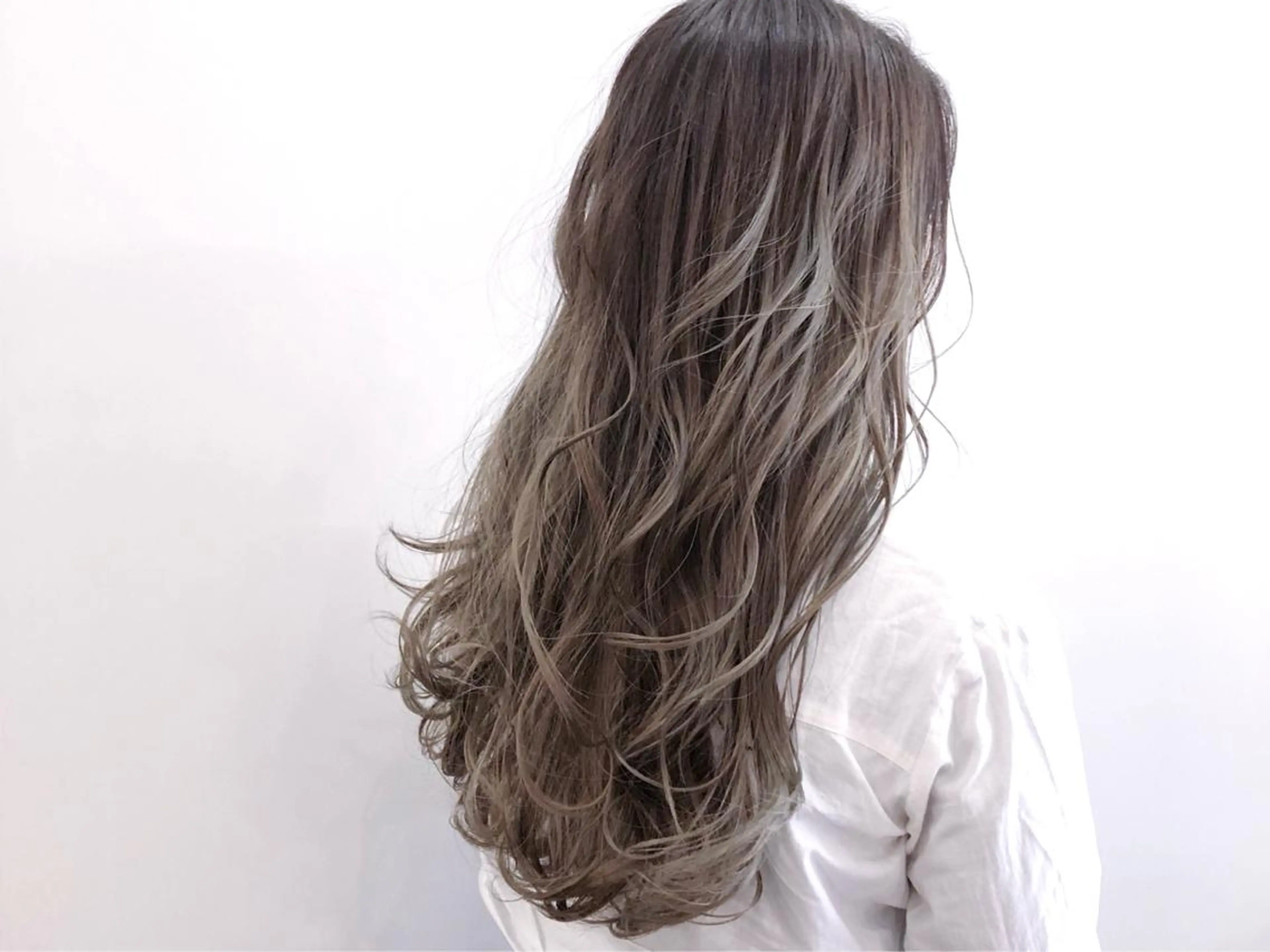 【学生限定】カラー+3Dハイライト+トリートメントの写真