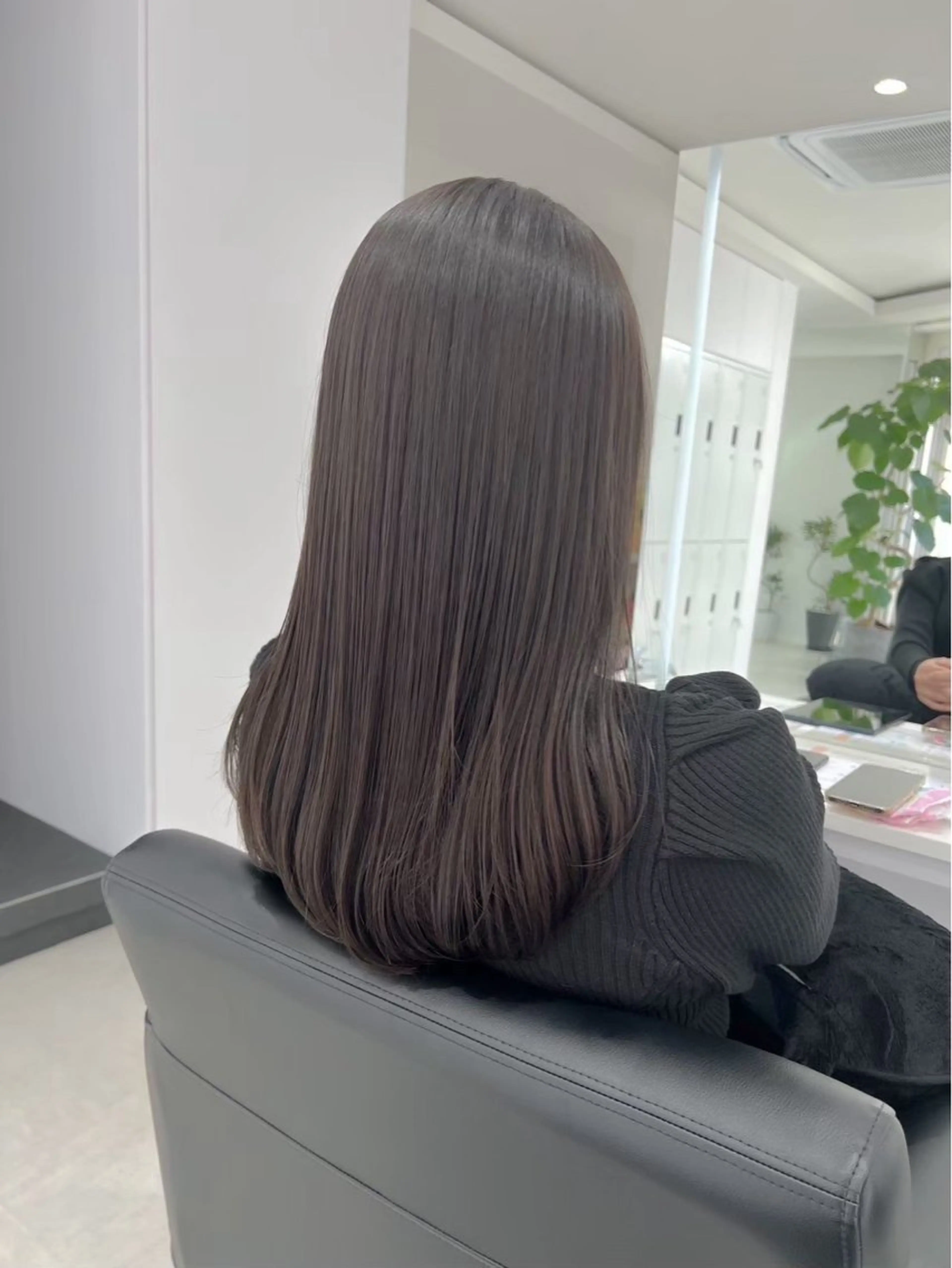 セミロング カラー ヘアカラー トリートメント ヘアセット グレージュ/ベージュ /経堂/sana🌱のヘアスタイル