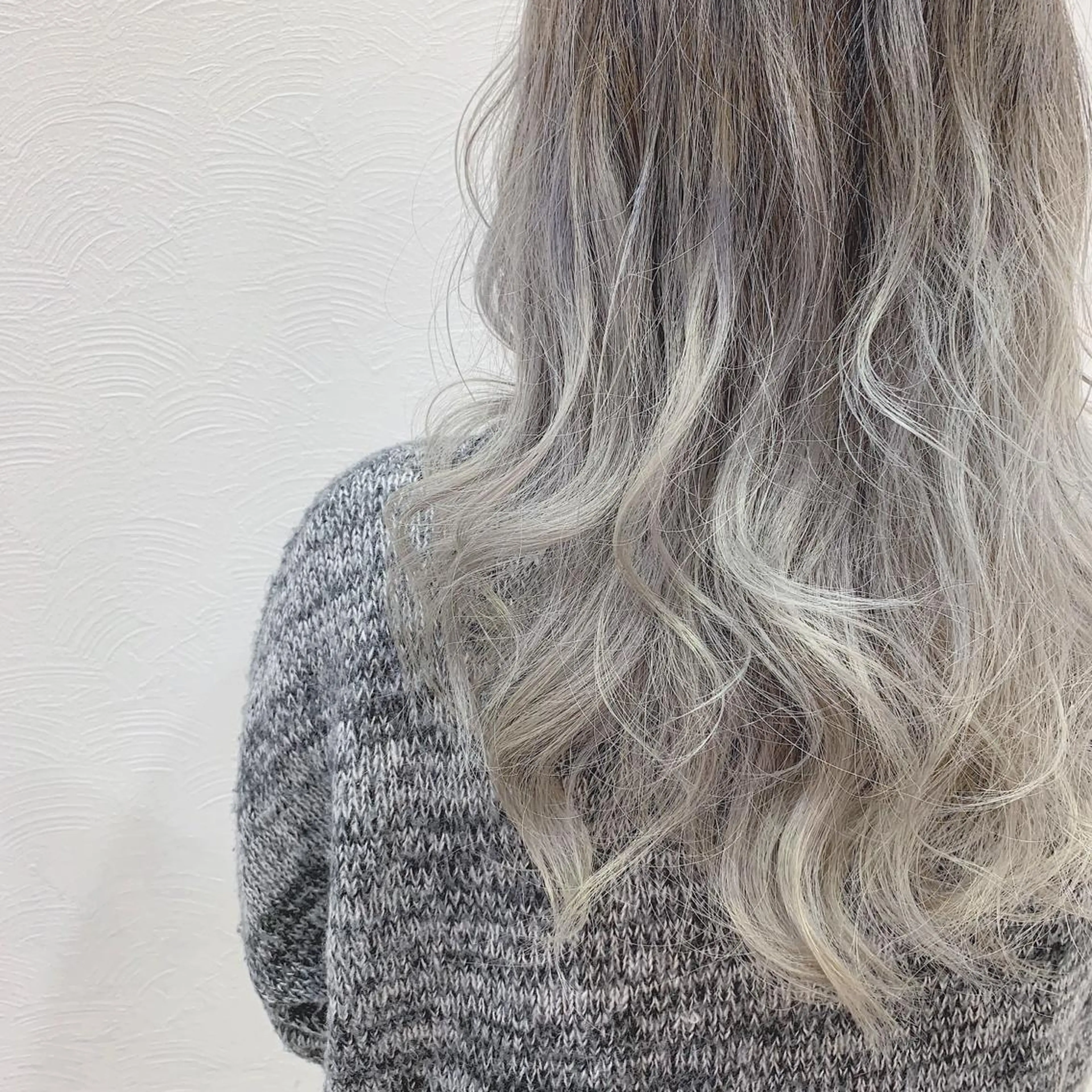 カラー SAKURA 原宿所属・なかの たくみのヘアスタイル