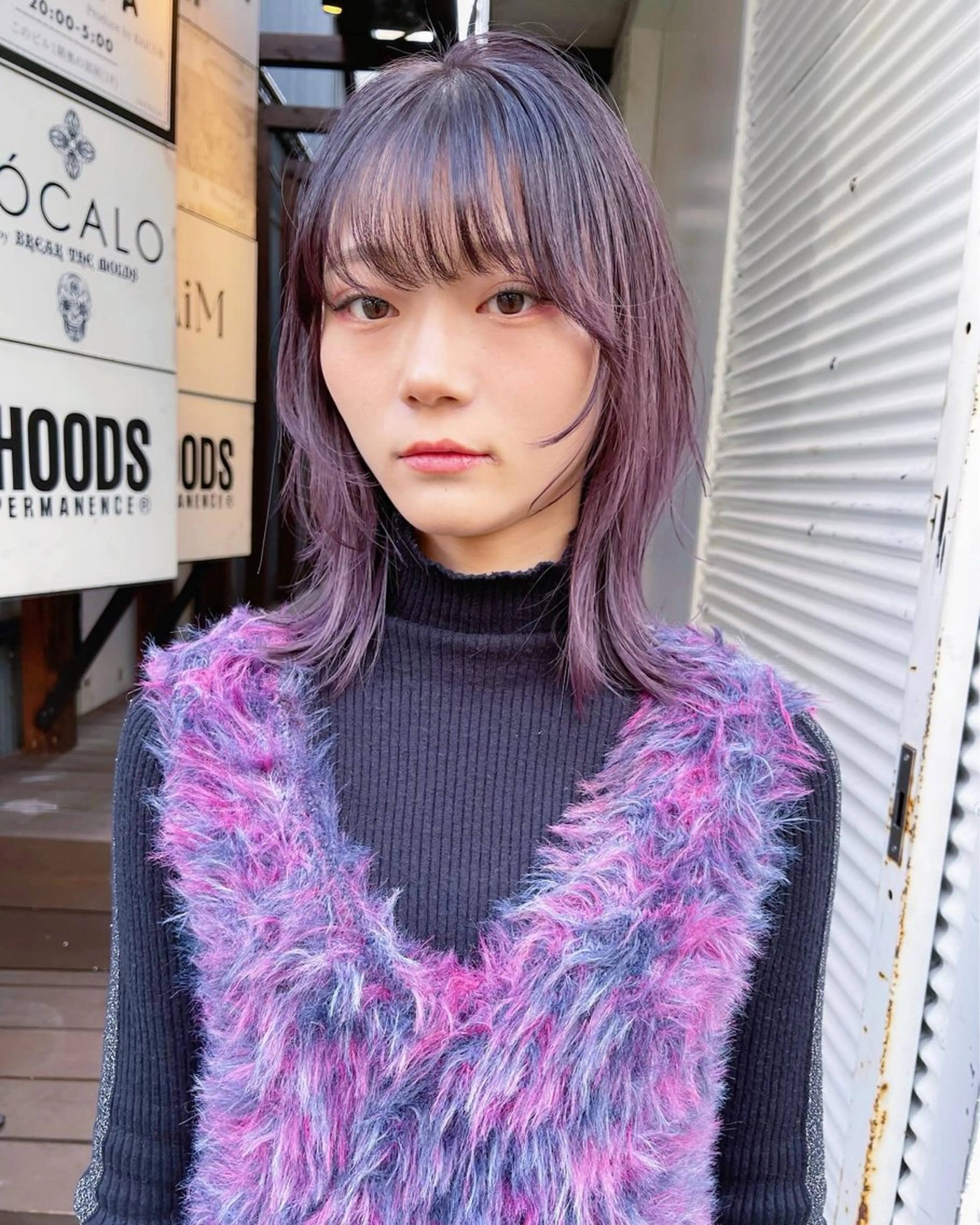 ミディアム カラー ラベンダーカラー レイヤーカット ウルフカット カット ヘアカラー トリートメント AiM 大名　似合わせカットのヘアスタイル