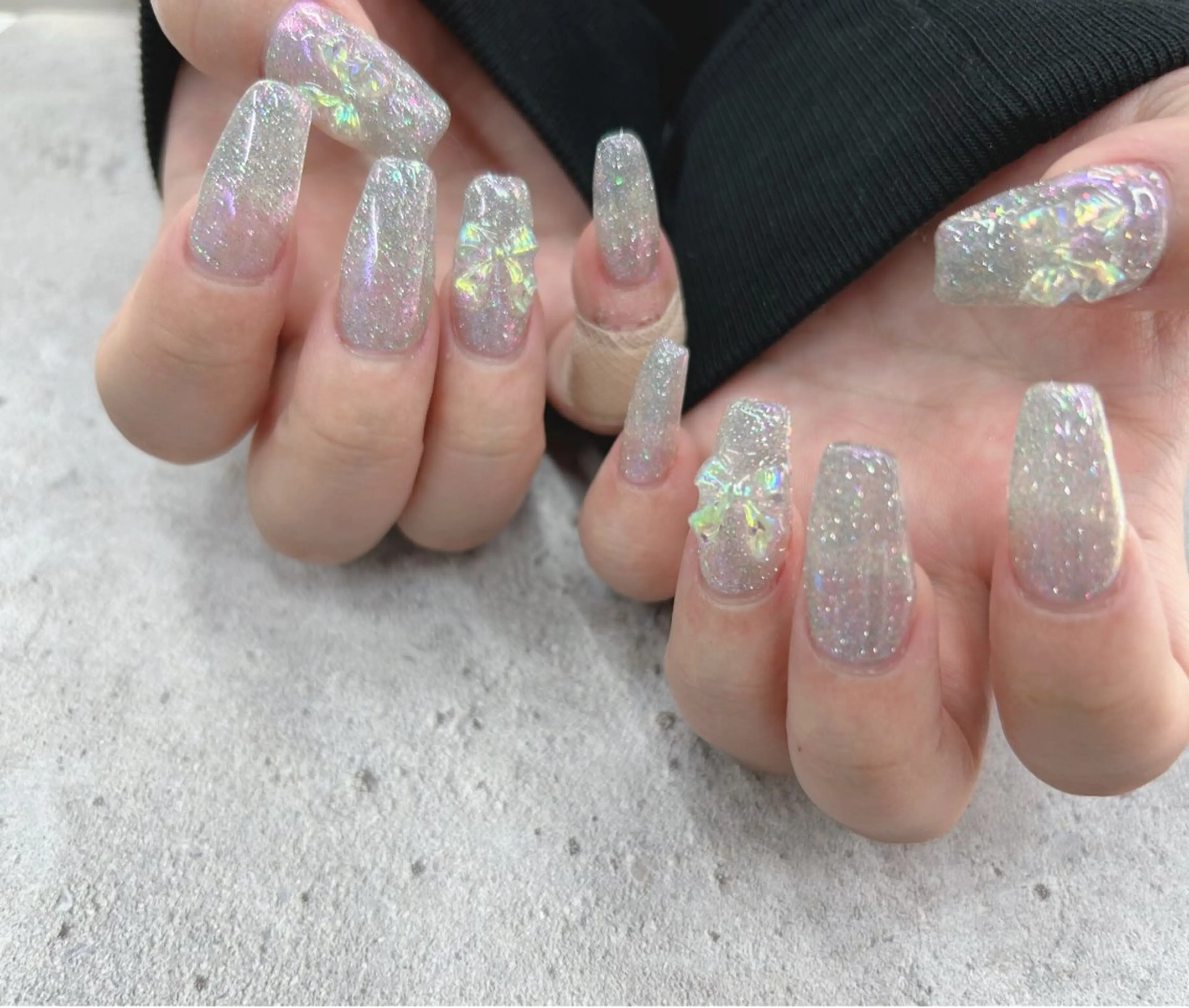 ネイル オーロラネイル フラッシュネイル ミラーネイル リボン ハンドネイル Nail Salon agré所属・agré ネイルサロン アグレのネイルデザイン