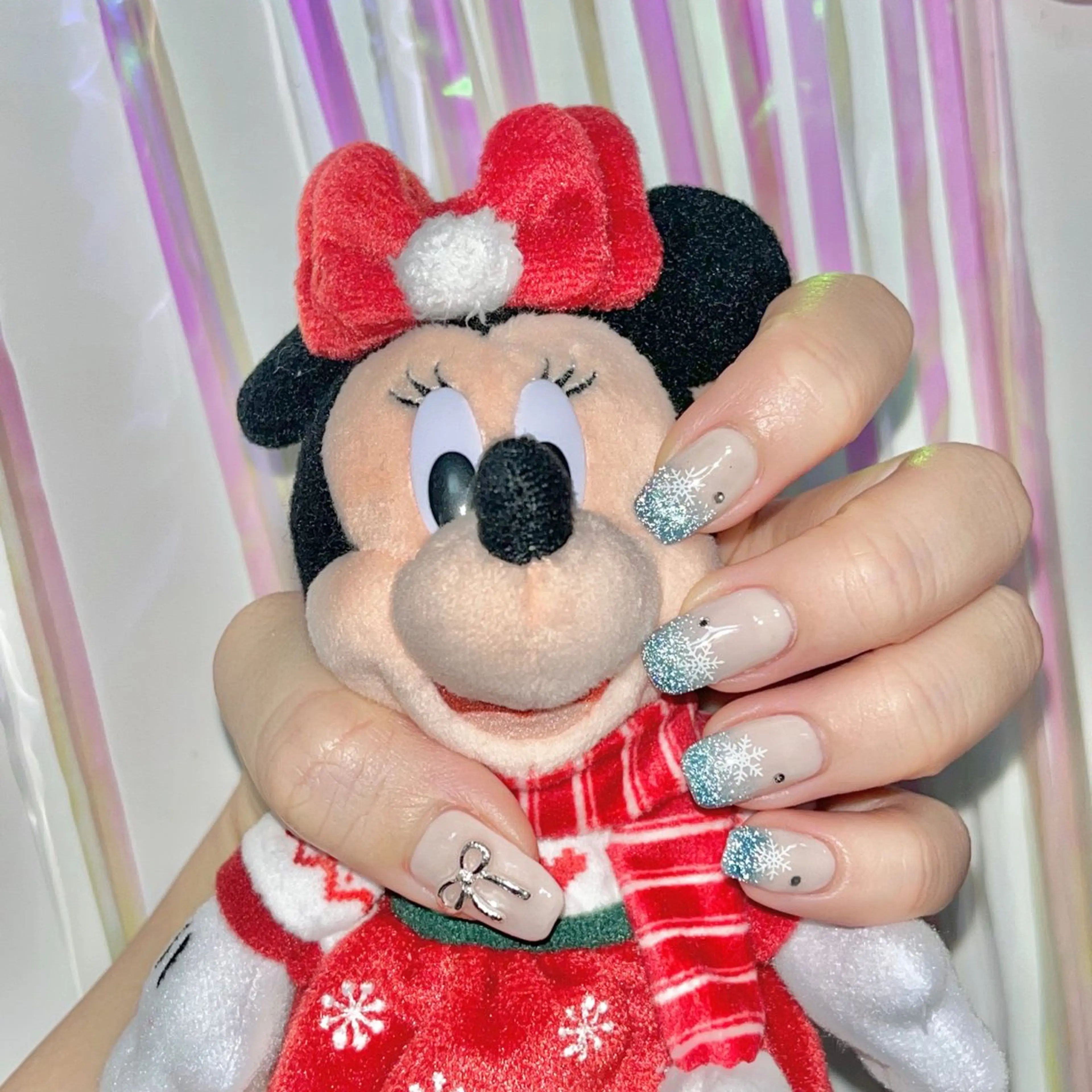 ネイル ブルー キラキラネイル 韓国ネイル マグネットネイル 冬ネイル plume nail ☆韓国ネイルのネイルデザイン