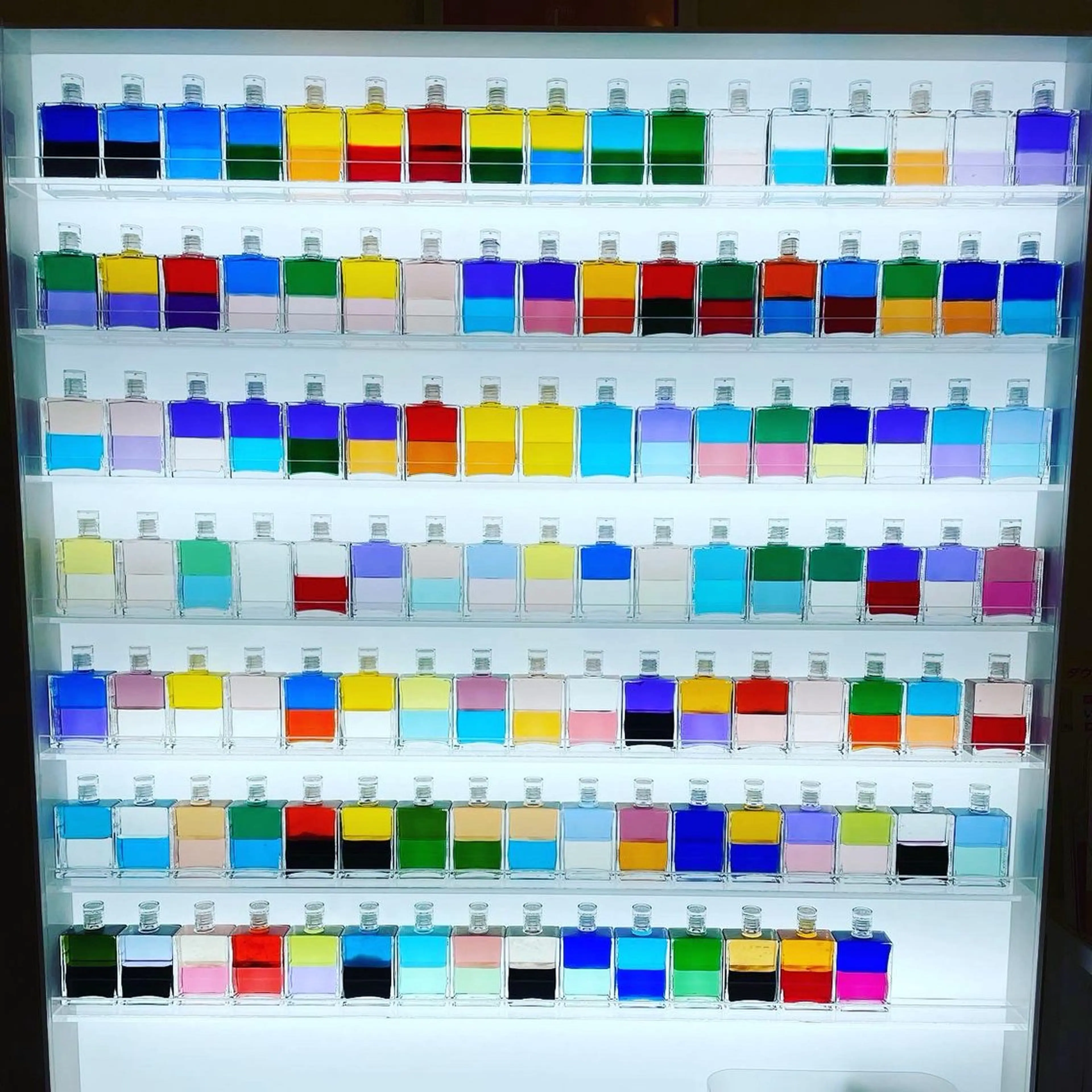 カラーボトルコンサルテーション🌈ボトルを選んで✨私とお話しながら🥰本当の自分に気づいていきましょう❣️の写真