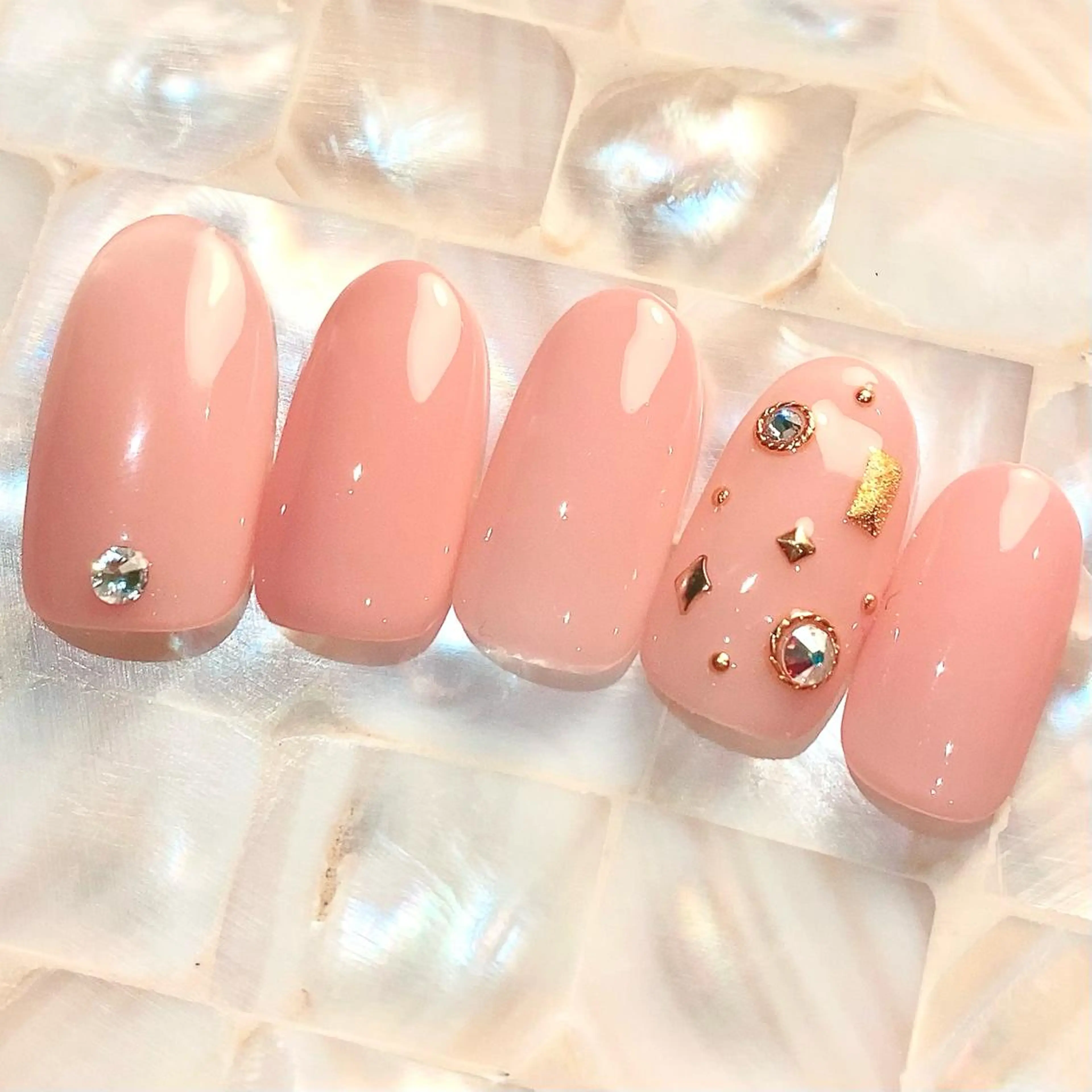 ネイル アートネイル 長さ出し ジェルネイル ハードジェル ワンカラーネイル プライベートサロン Rのネイルデザイン