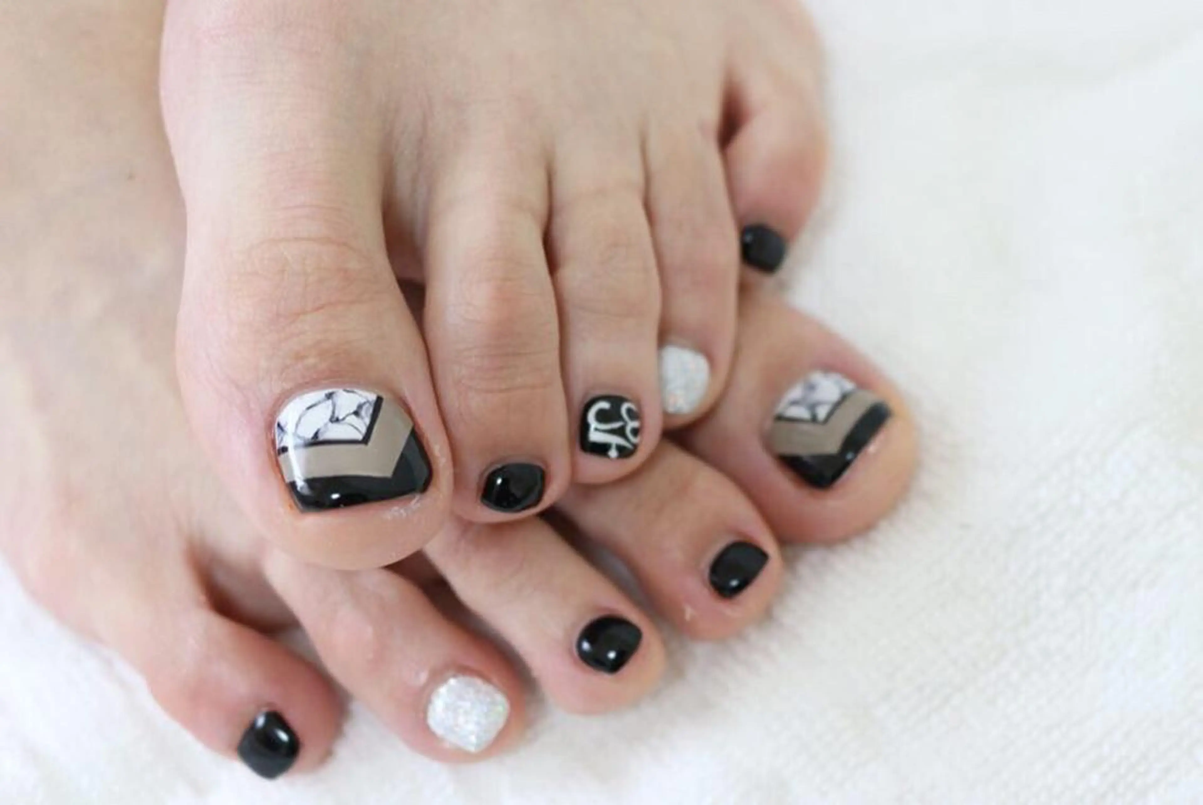 フットネイル!親指アートありオフ込み!の写真