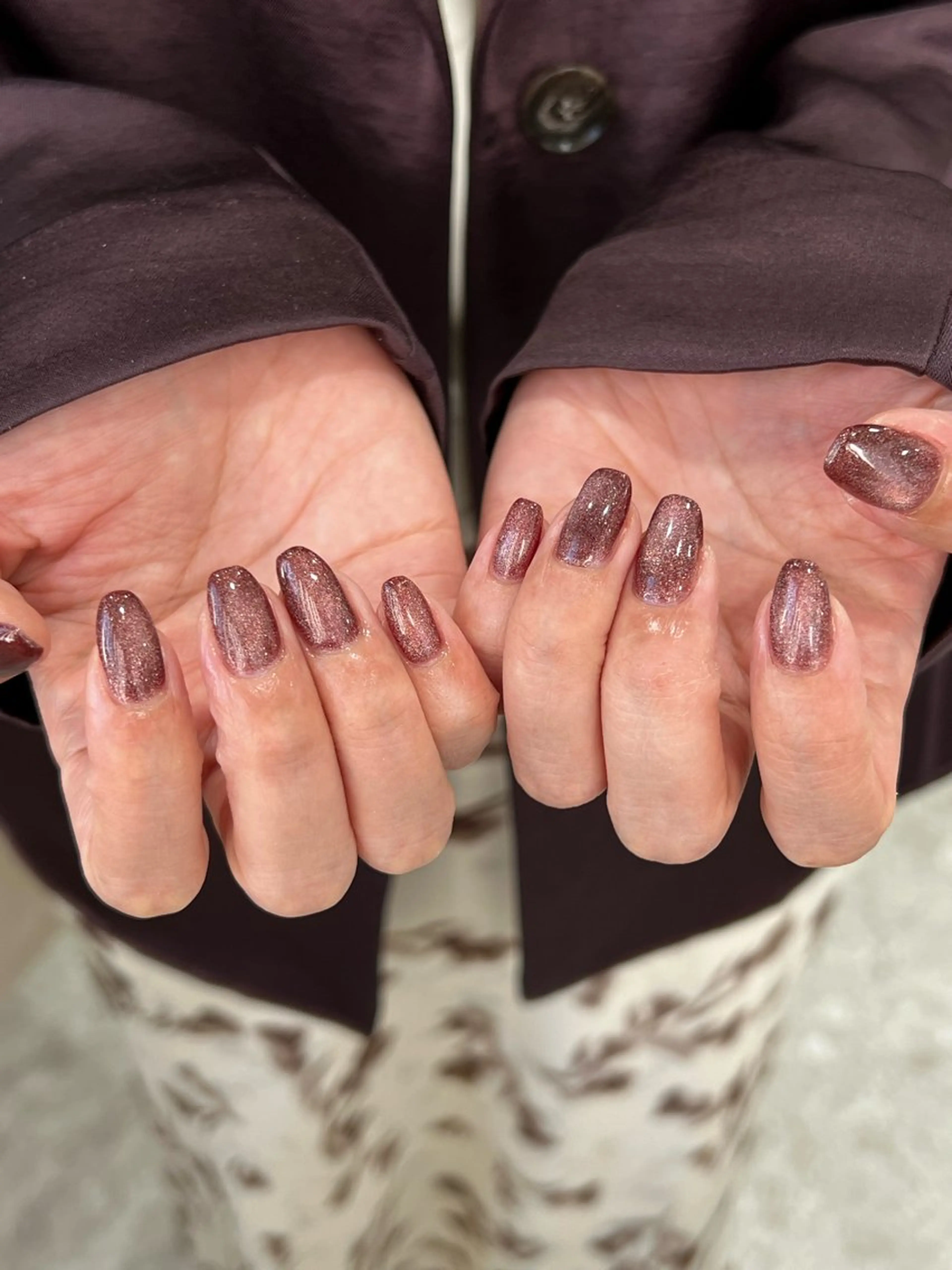 ネイル マグネットネイル マグネットワンカラー ワンカラーネイル 赤色 J.O.NAILS所属・📍銀座 💅🏼yuriのネイルデザイン