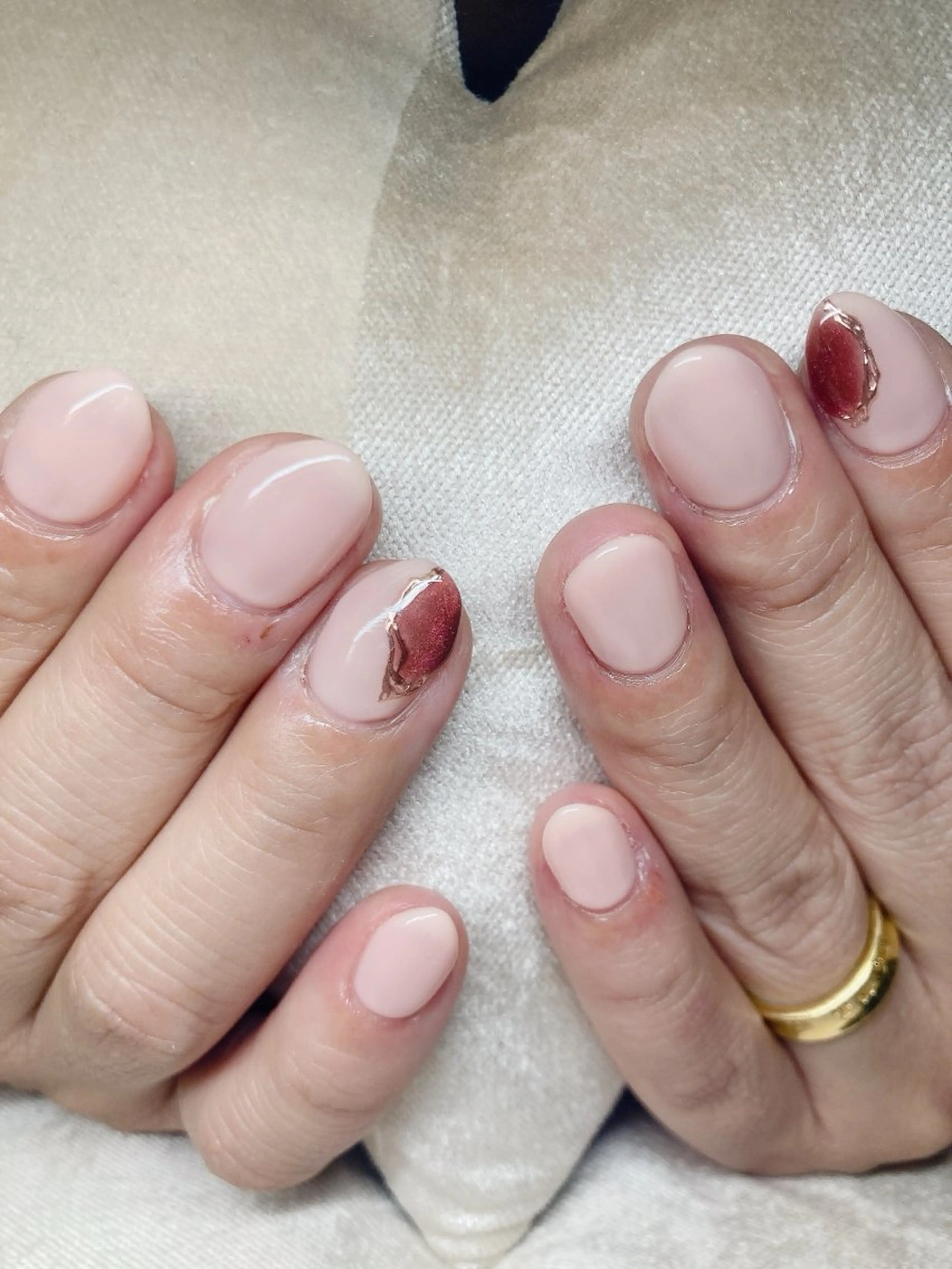 ネイル ECLAT エクラ所属・寺山 千鶴のネイルデザイン