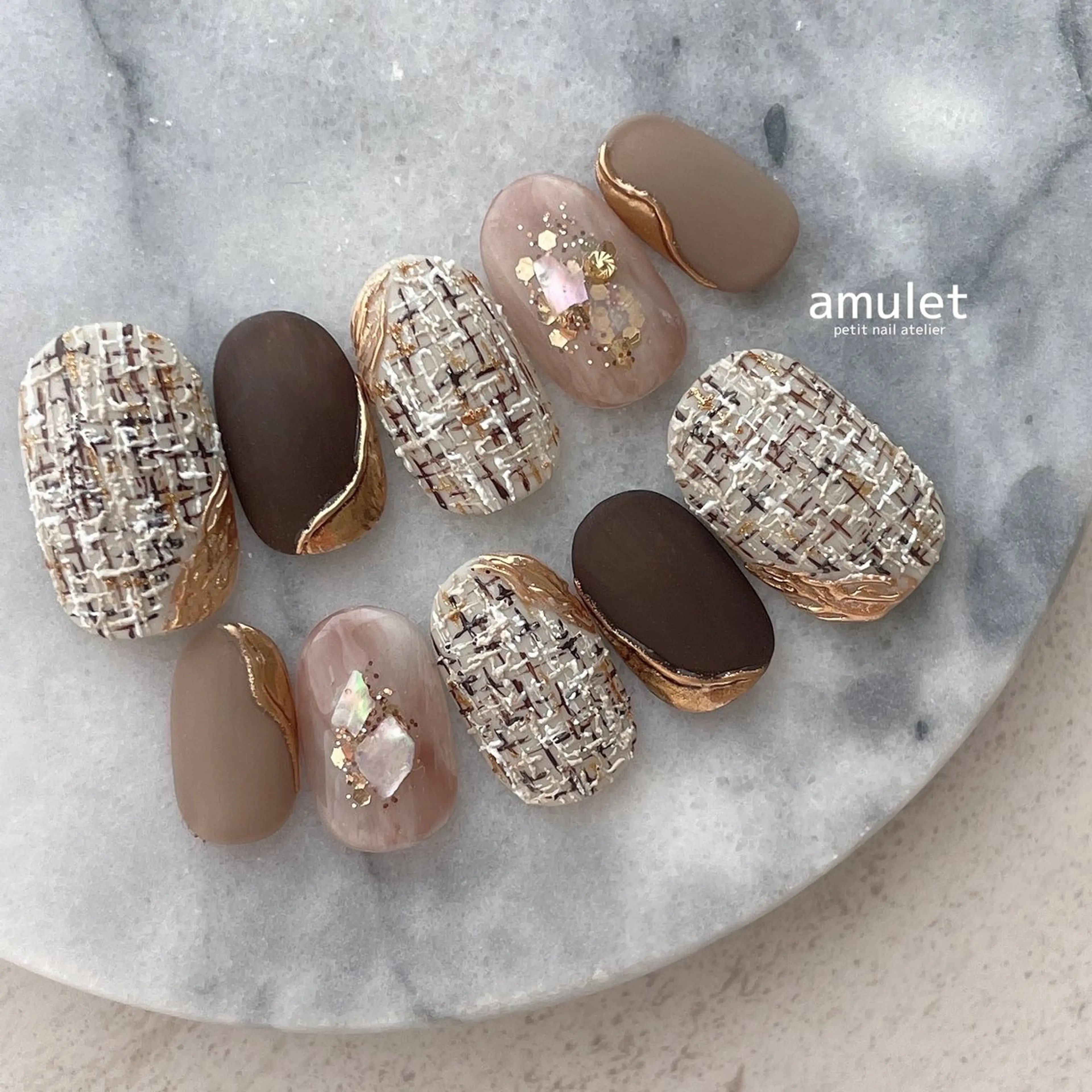 ネイル amulet TOMOMIのネイルデザイン