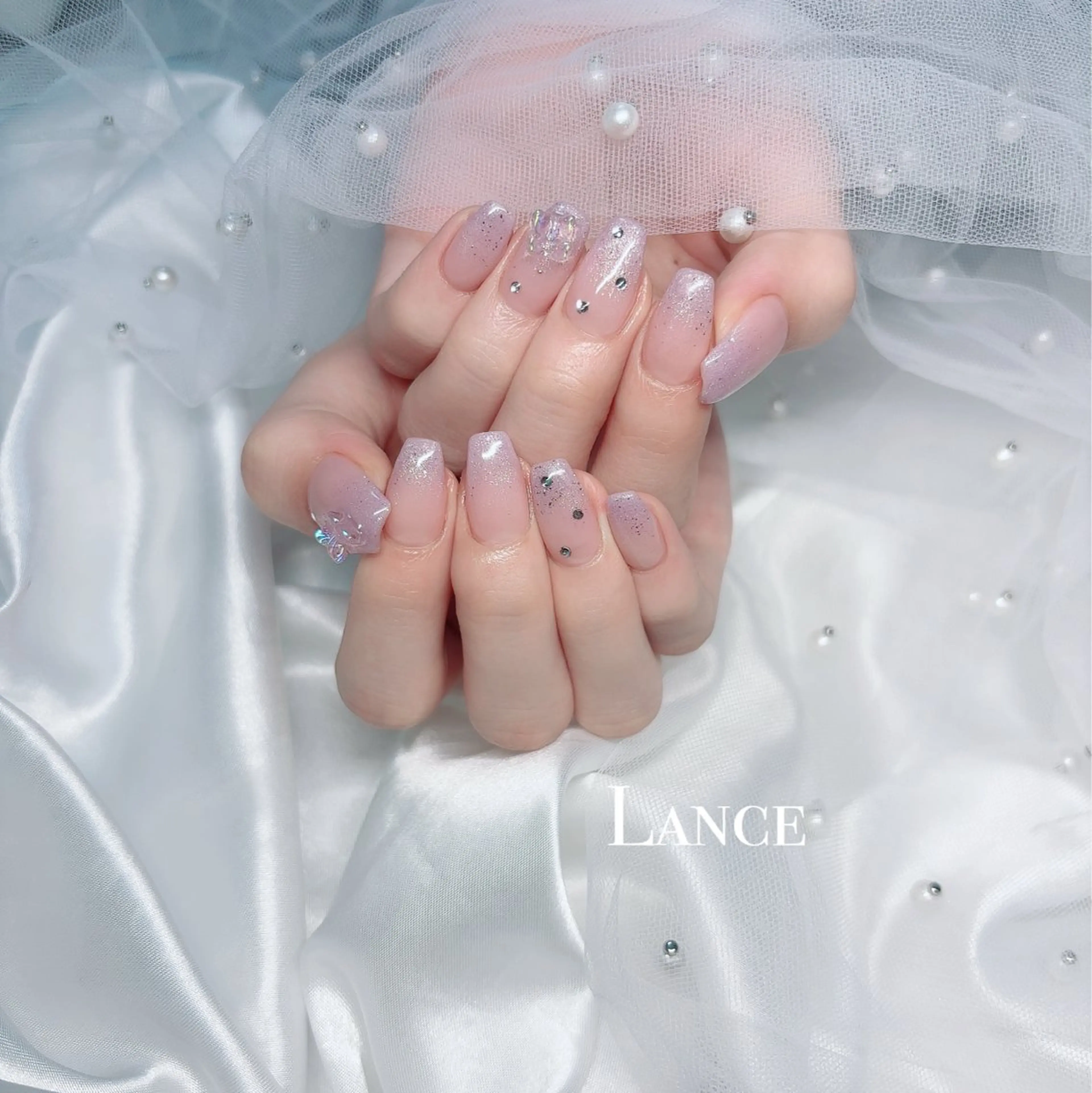 ネイル オーロラネイル フットネイル フレンチネイル キラキラネイル 韓国ネイル ハンドネイル Lance nailのネイルデザイン