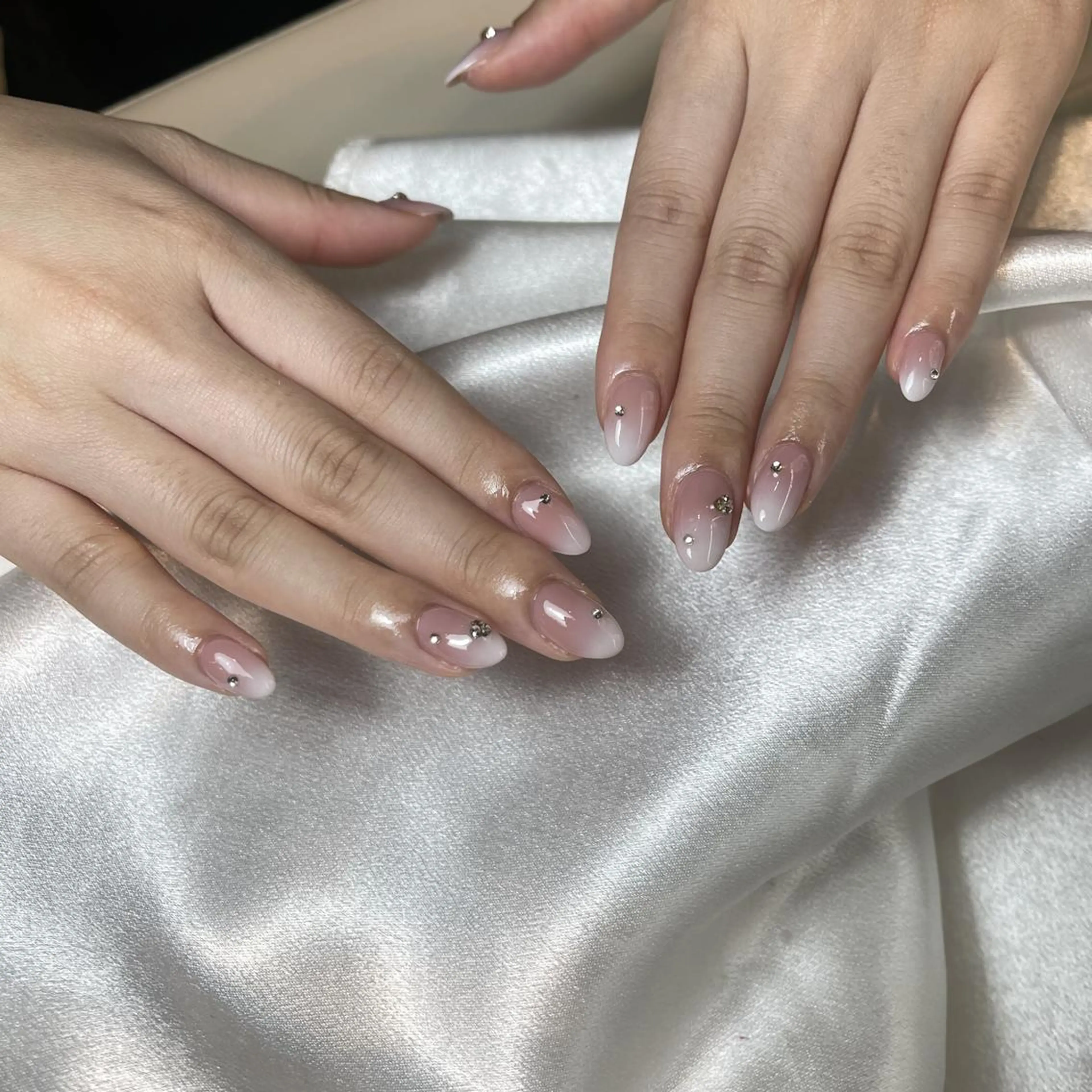 ネイル RAFFINE 月🦋🩵のネイルデザイン