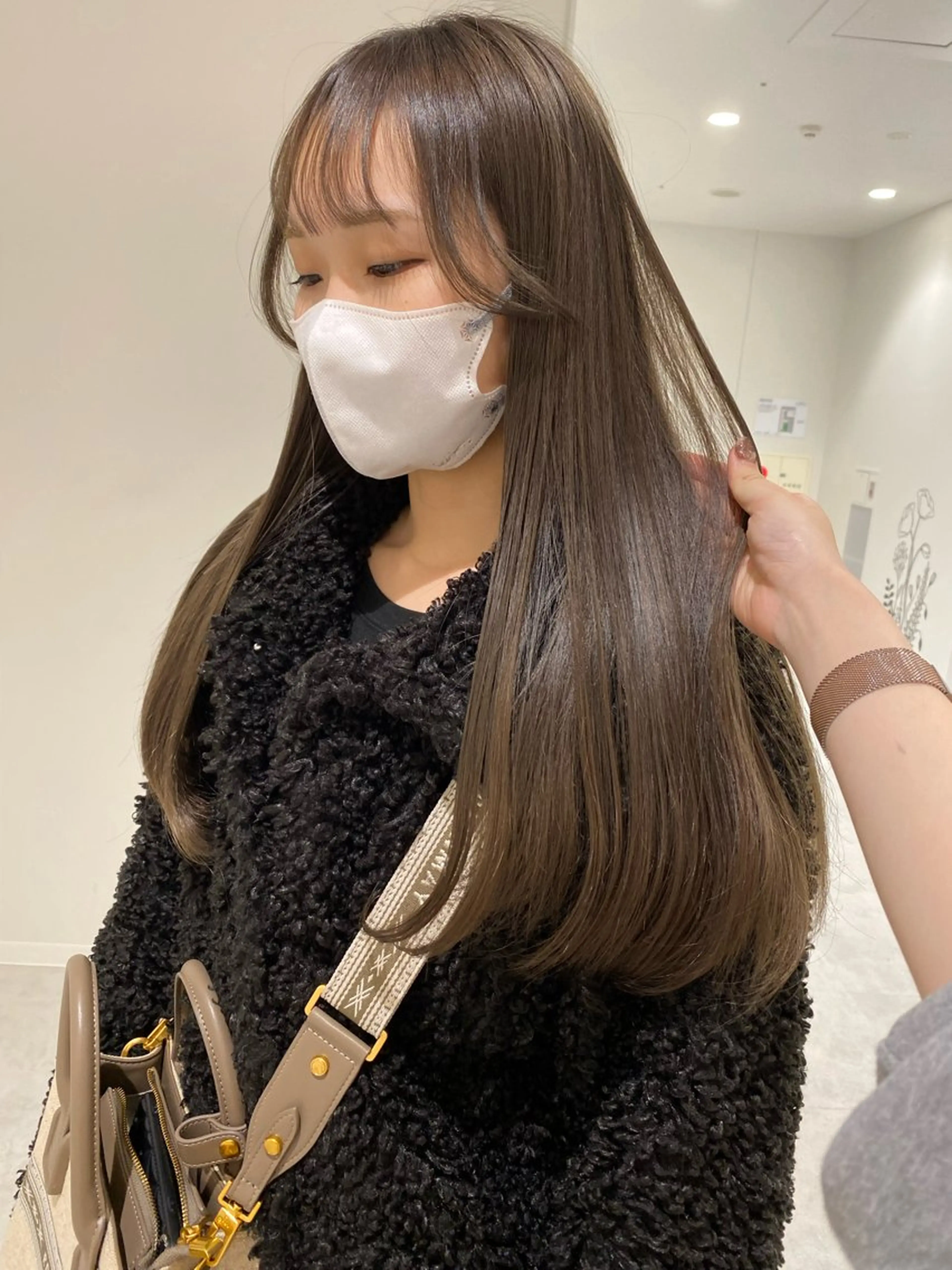 ロング カラー ベージュカラー ショコラベージュ カット ヘアカラー ベージュ/アレンジ /横浜/杉本千夏のヘアスタイル