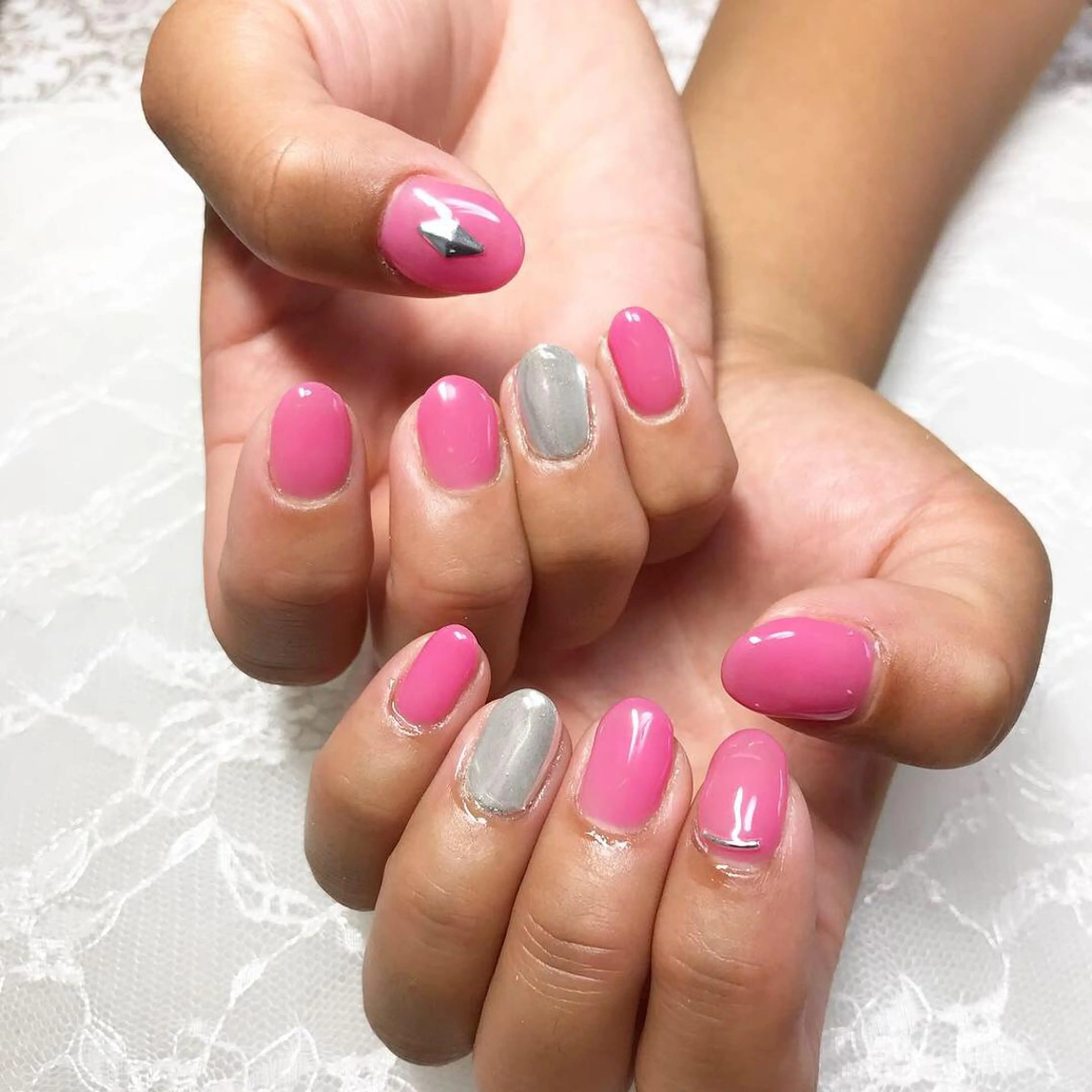 ネイル ミラーネイル ハンドネイル COCO+所属・COCO +のエステ・リラクイメージ