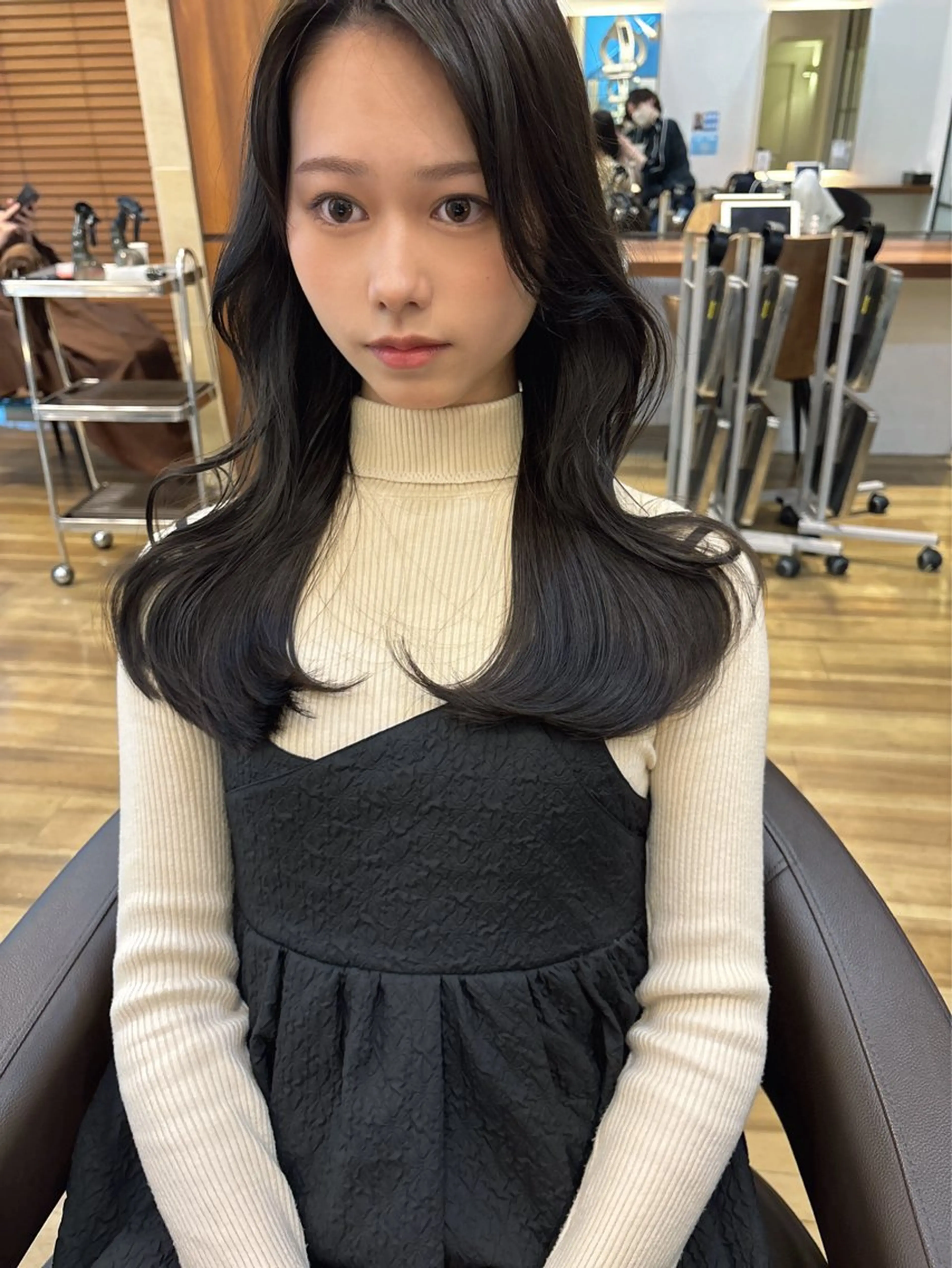 ロング カラー くびれヘア カット ヘアカラー トリートメント レイヤーカット /透明感/千葉怜寿のヘアスタイル