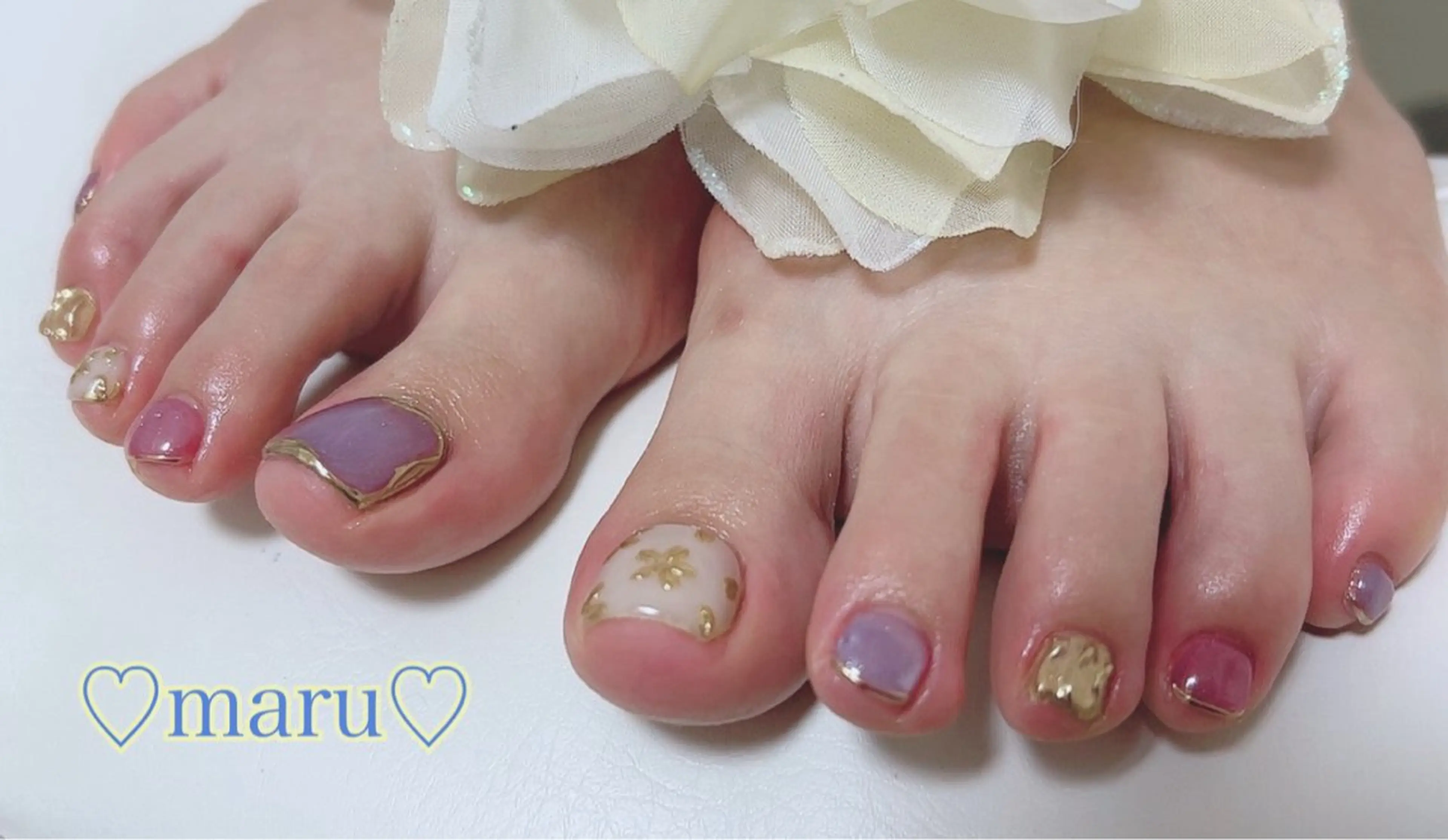 ネイル ハンドネイル フットネイル まるみ ♡のネイルデザイン