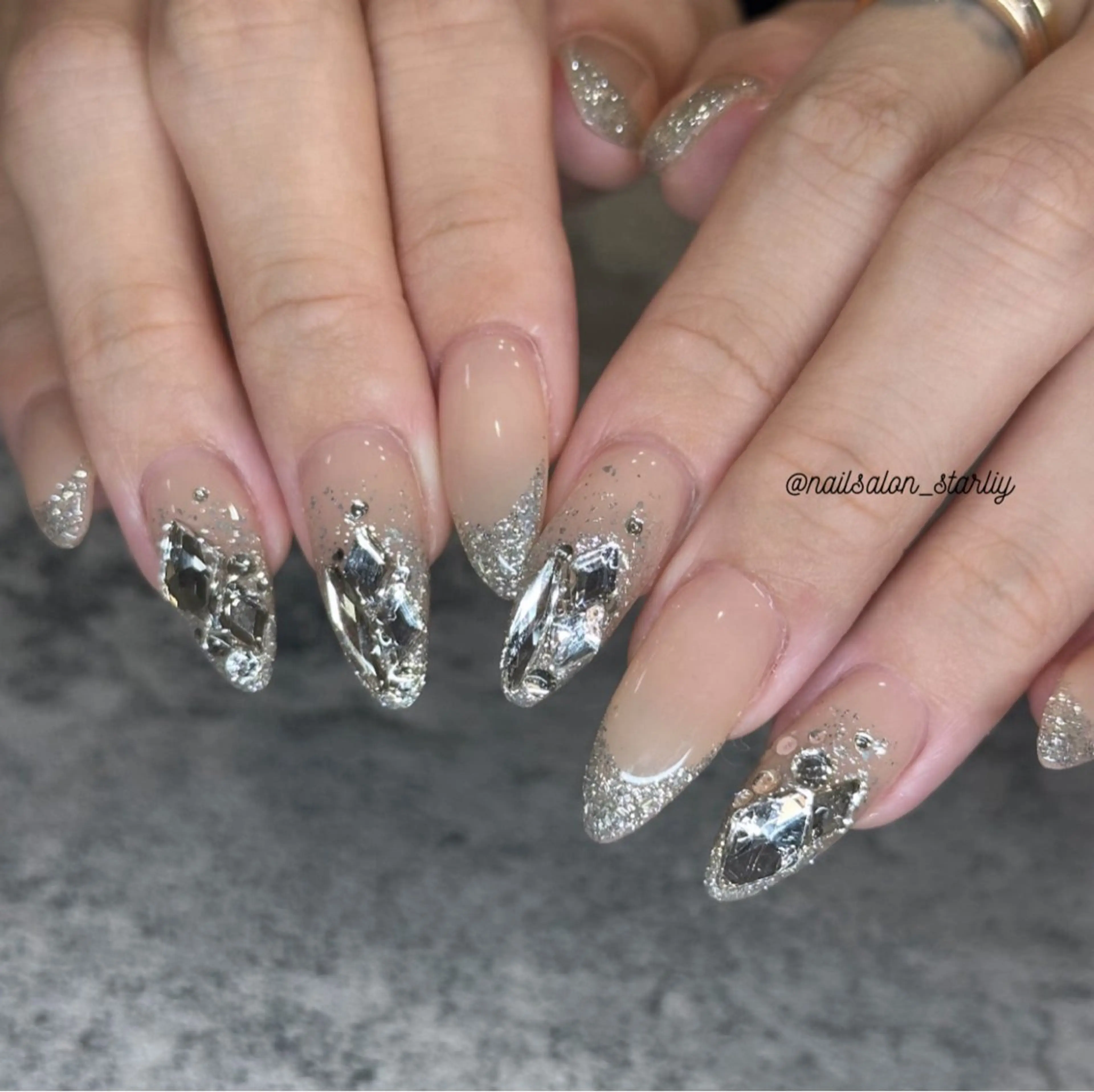 ネイル Starliy所属・~Starliy~ 三重県津市のネイルデザイン